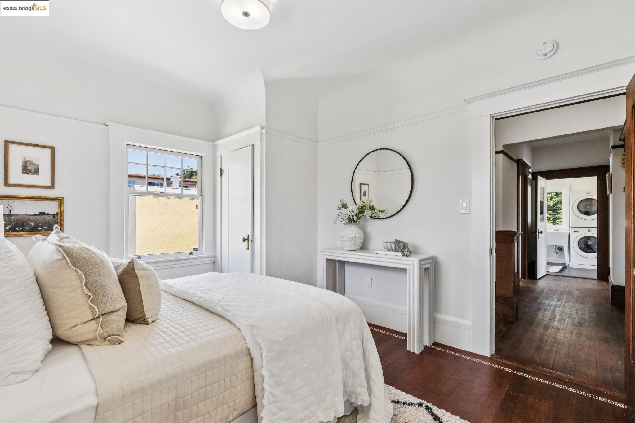 Detail Gallery Image 32 of 60 For 130 Fairmount Ave, Oakland,  CA 94611 - 3 Beds | 2/1 Baths