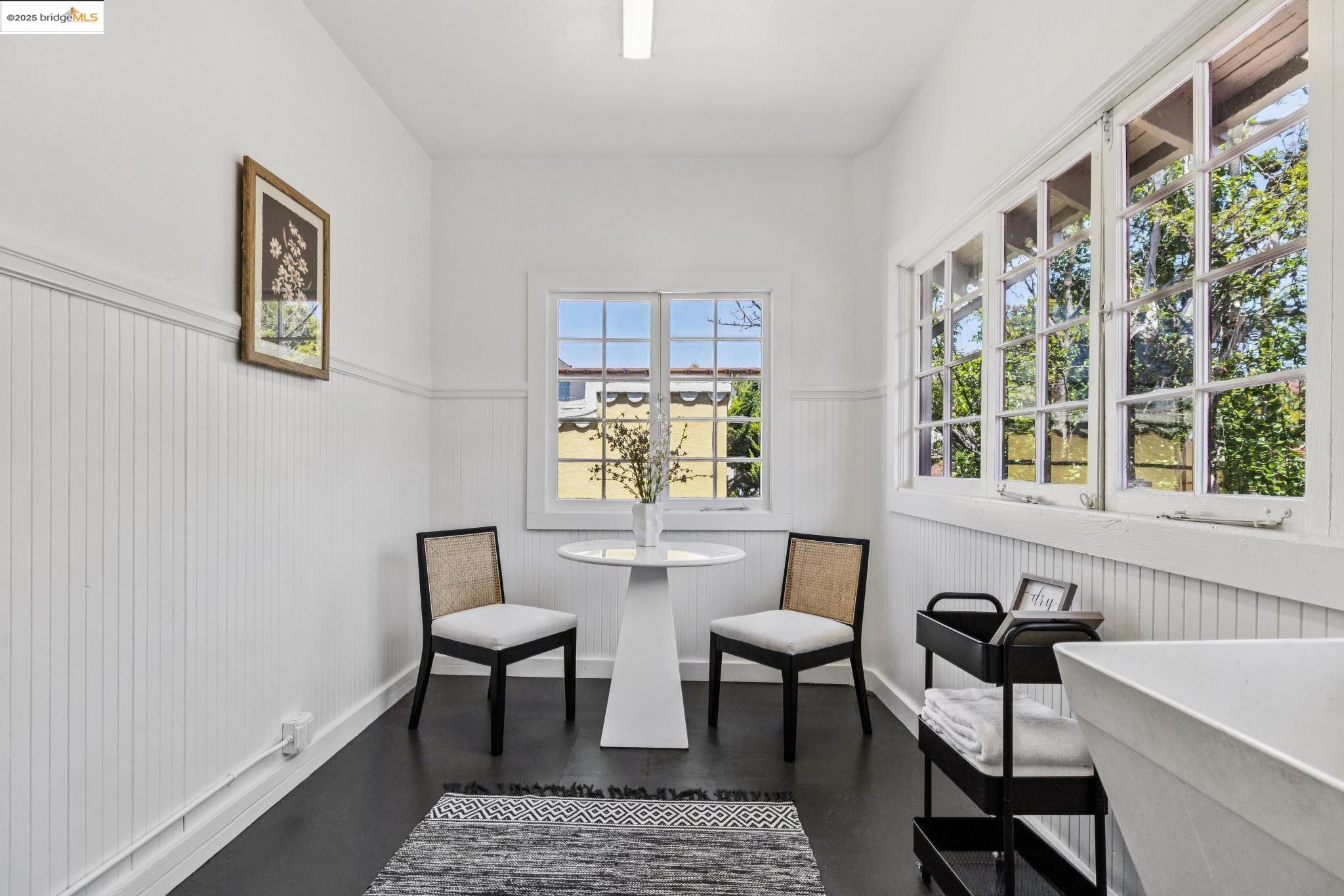 Detail Gallery Image 40 of 60 For 130 Fairmount Ave, Oakland,  CA 94611 - 3 Beds | 2/1 Baths