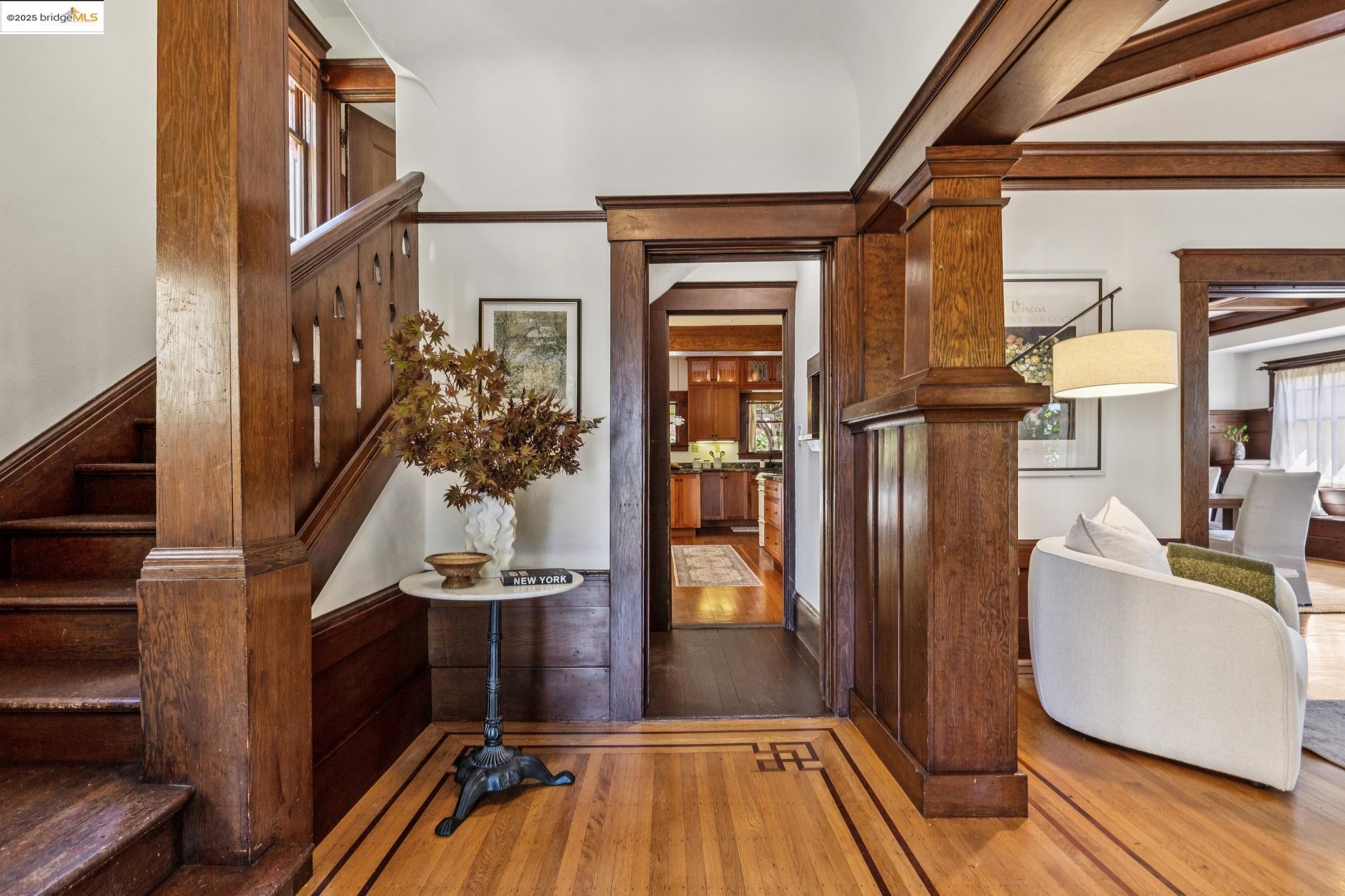 Detail Gallery Image 5 of 60 For 130 Fairmount Ave, Oakland,  CA 94611 - 3 Beds | 2/1 Baths