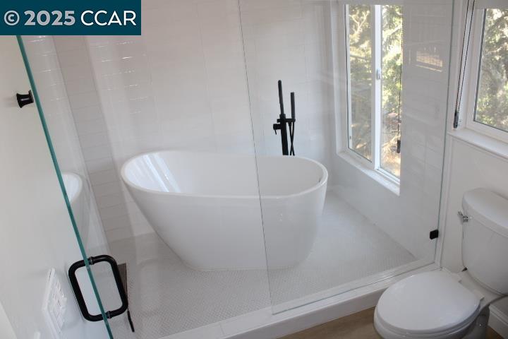 Detail Gallery Image 26 of 34 For 5910 Skyline Dr, El Sobrante,  CA 94803 - 1 Beds | 1 Baths