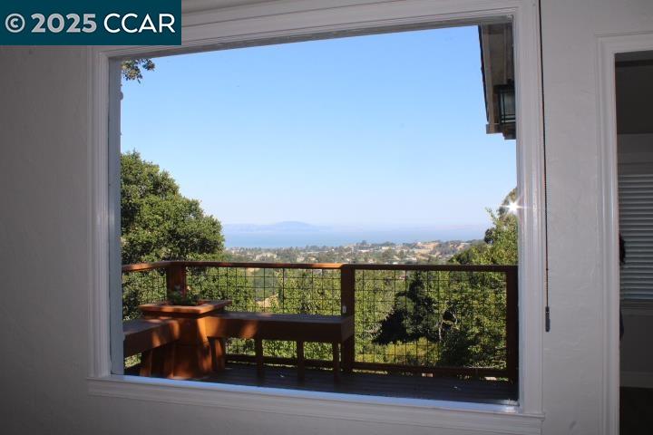 Detail Gallery Image 4 of 34 For 5910 Skyline Dr, El Sobrante,  CA 94803 - 1 Beds | 1 Baths