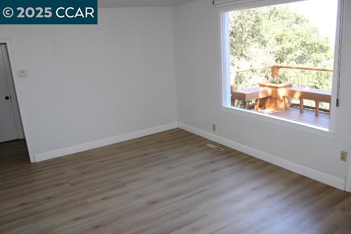 Detail Gallery Image 5 of 34 For 5910 Skyline Dr, El Sobrante,  CA 94803 - 1 Beds | 1 Baths