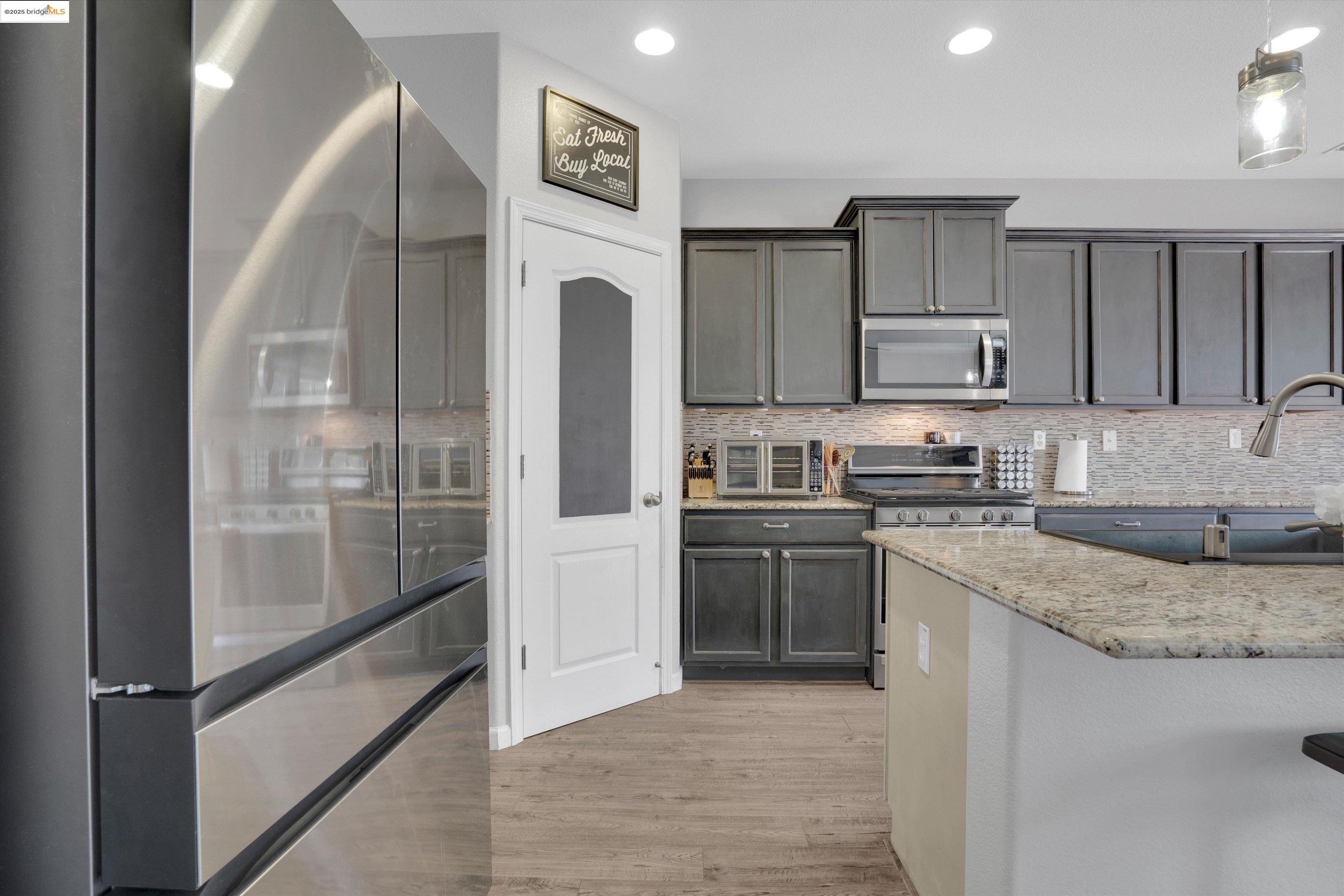 Detail Gallery Image 16 of 35 For 245 Silver Bell Way, Oakley,  CA 94561 - 4 Beds | 3 Baths