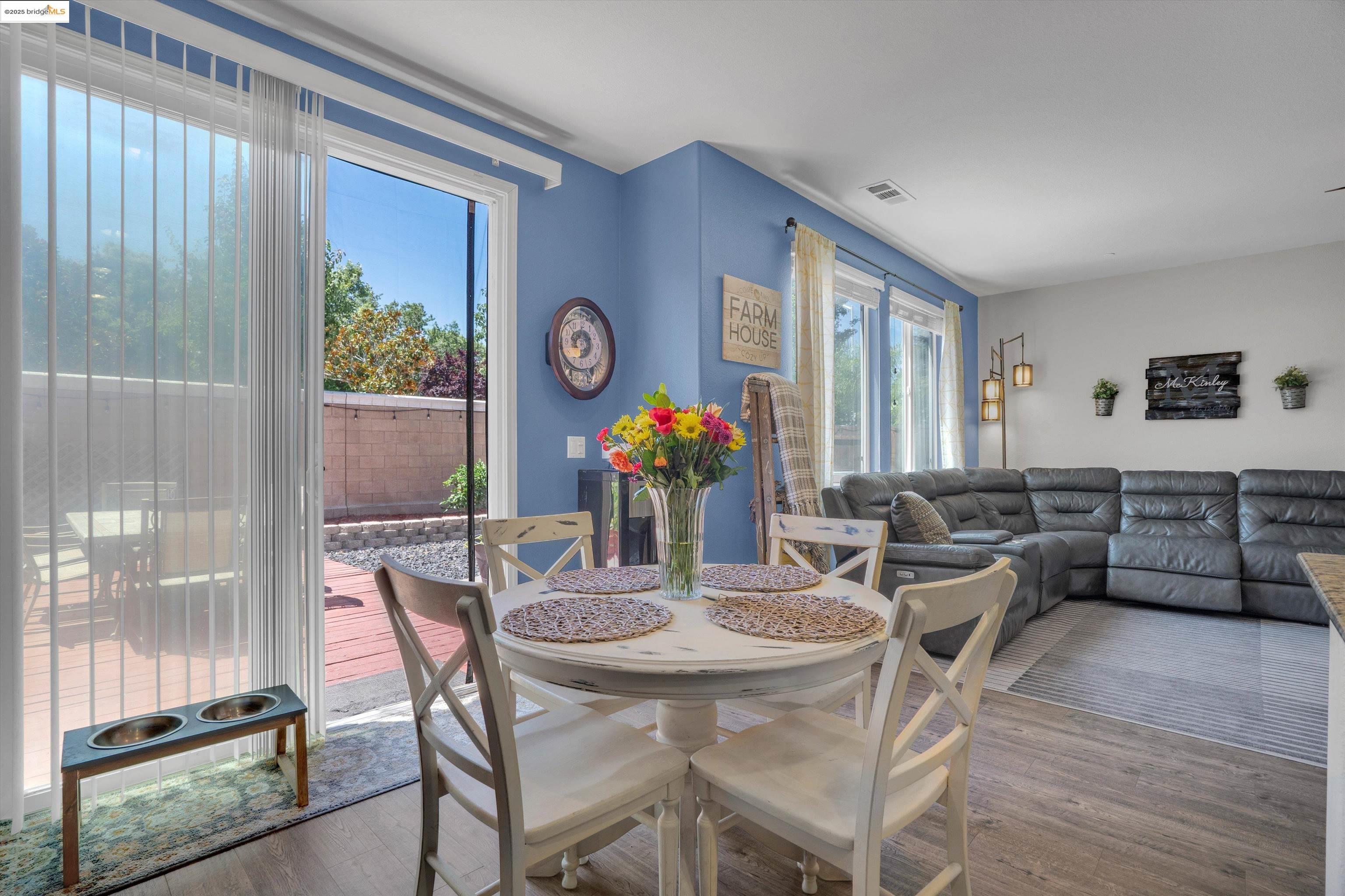 Detail Gallery Image 18 of 35 For 245 Silver Bell Way, Oakley,  CA 94561 - 4 Beds | 3 Baths