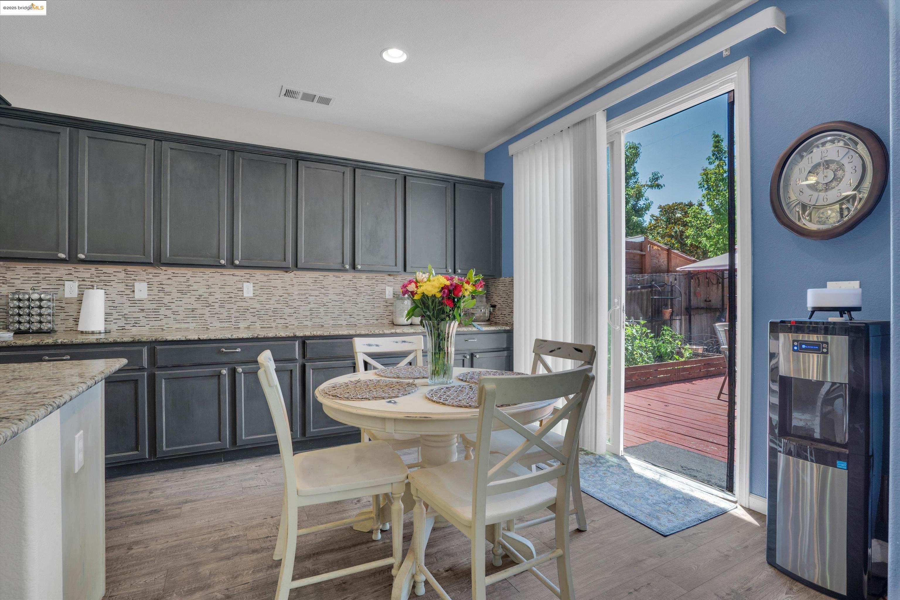 Detail Gallery Image 20 of 35 For 245 Silver Bell Way, Oakley,  CA 94561 - 4 Beds | 3 Baths