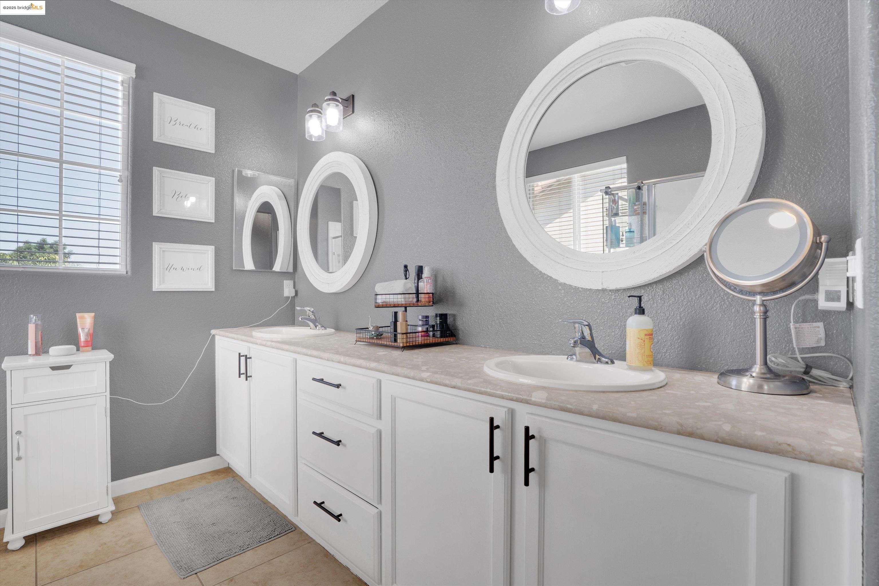 Detail Gallery Image 25 of 35 For 245 Silver Bell Way, Oakley,  CA 94561 - 4 Beds | 3 Baths