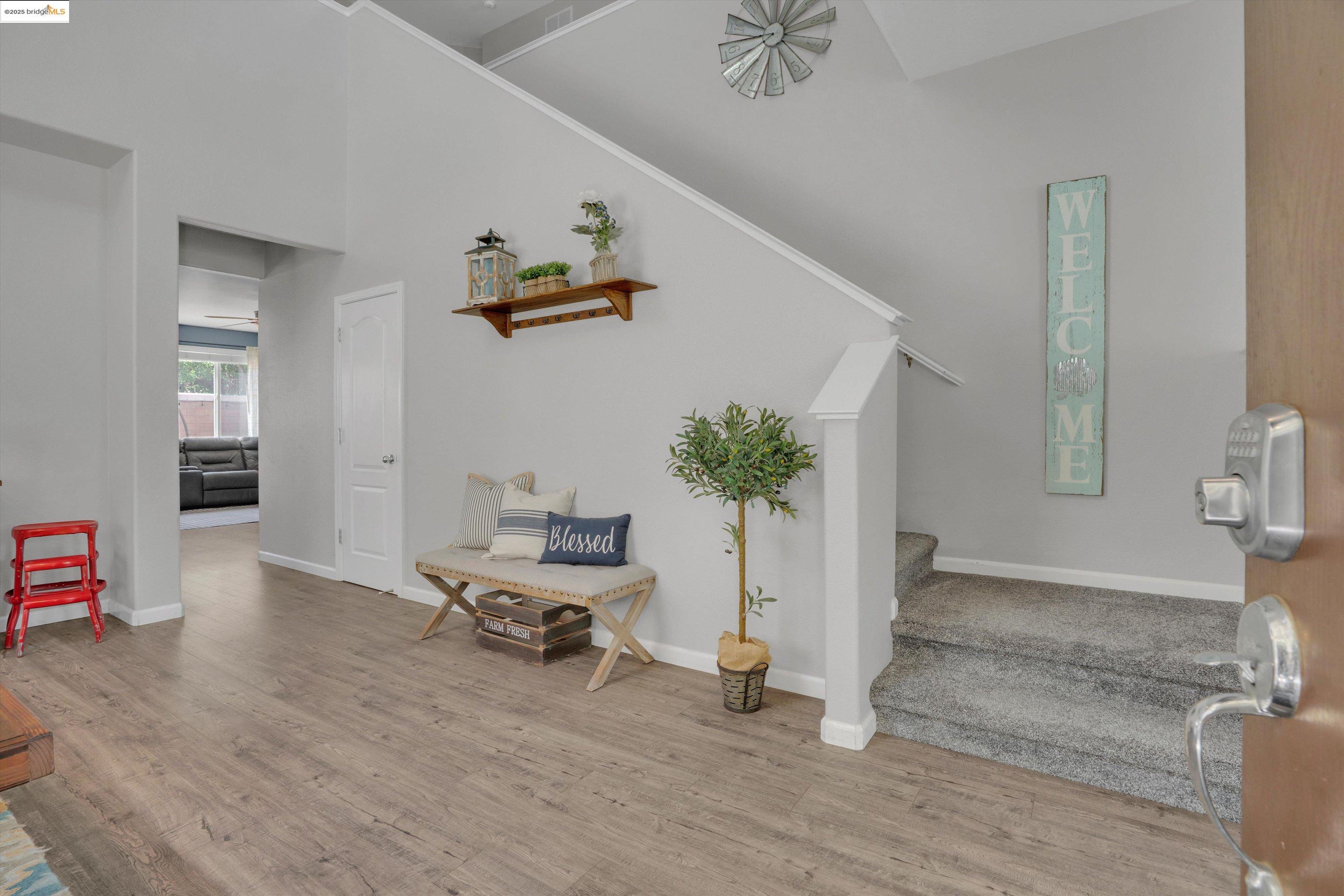 Detail Gallery Image 4 of 35 For 245 Silver Bell Way, Oakley,  CA 94561 - 4 Beds | 3 Baths