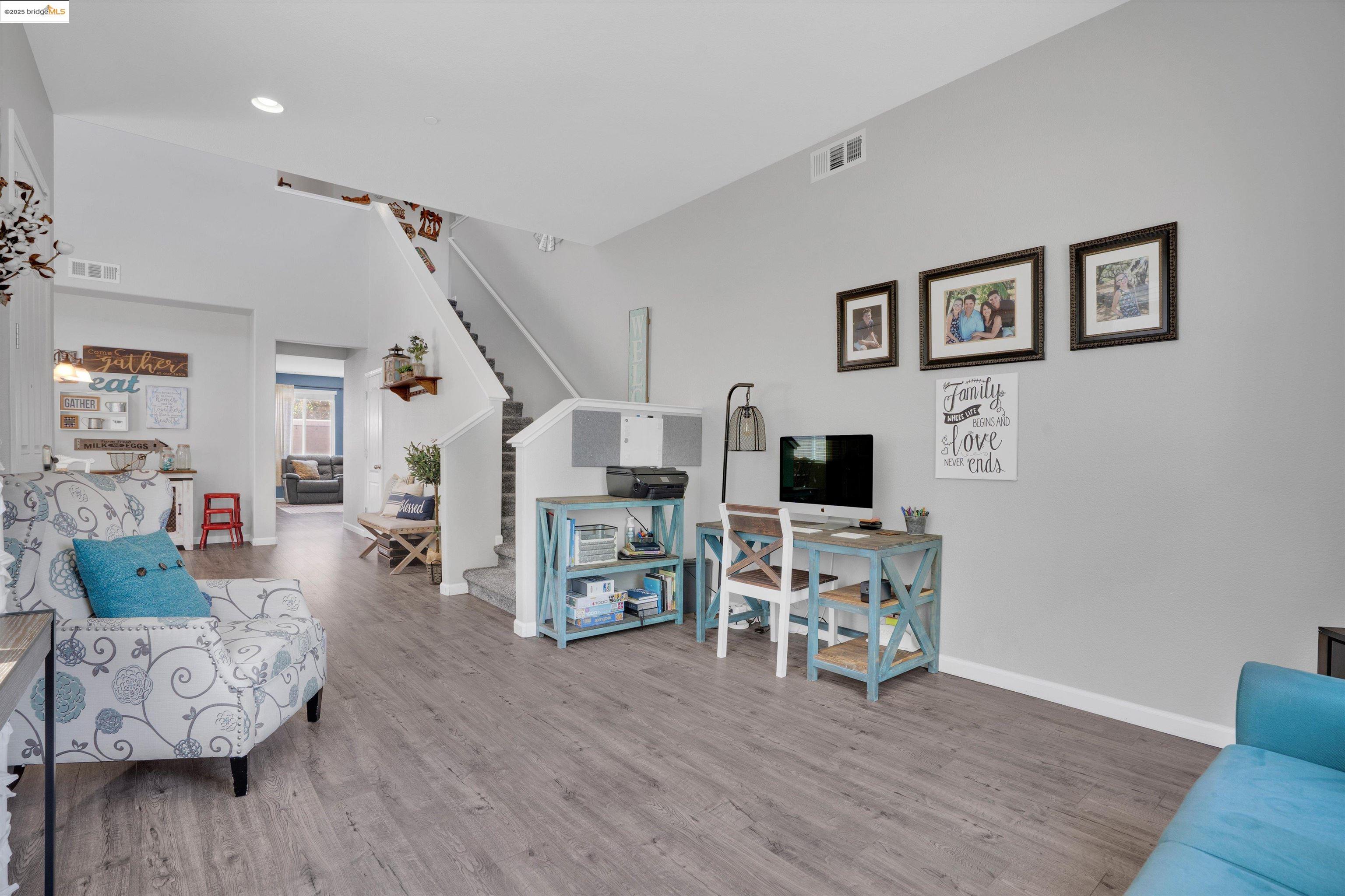 Detail Gallery Image 6 of 35 For 245 Silver Bell Way, Oakley,  CA 94561 - 4 Beds | 3 Baths