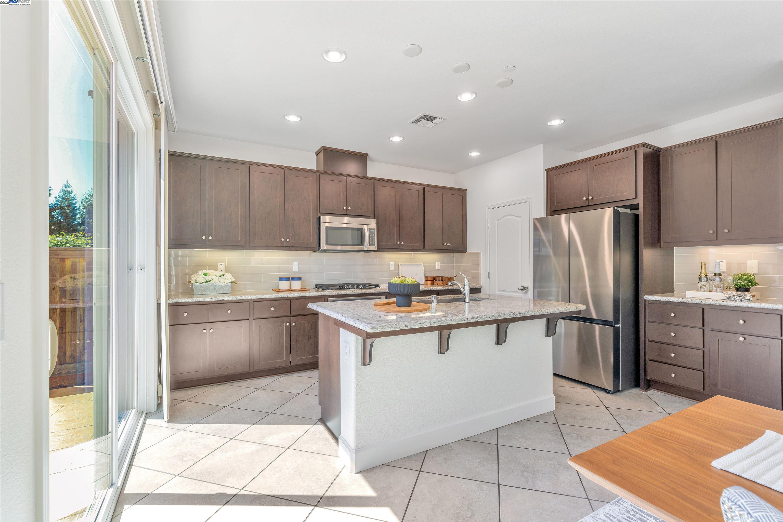 Detail Gallery Image 11 of 60 For 1508 Hayden St, Hayward,  CA 94545 - 4 Beds | 3 Baths