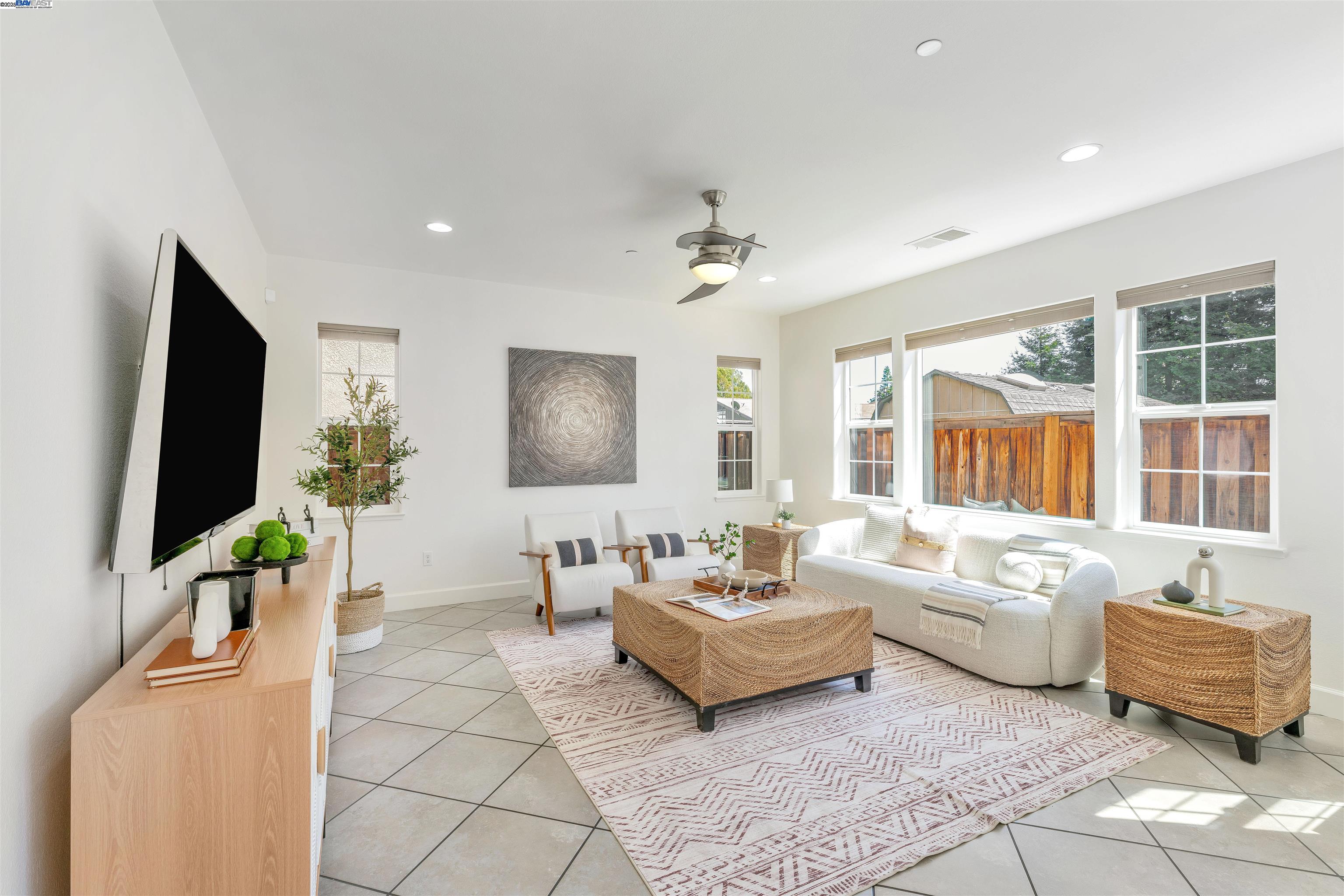 Detail Gallery Image 6 of 60 For 1508 Hayden St, Hayward,  CA 94545 - 4 Beds | 3 Baths
