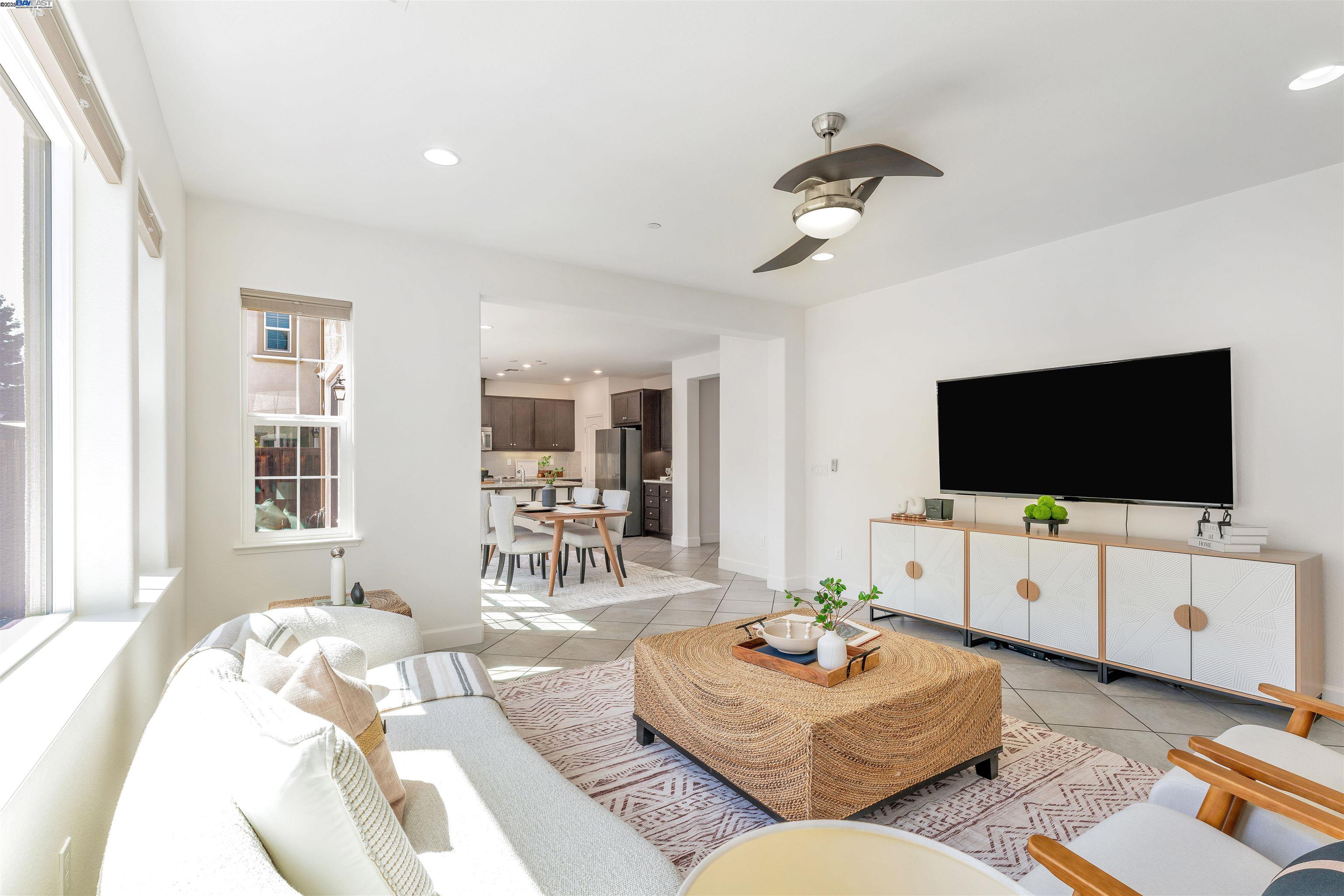 Detail Gallery Image 8 of 60 For 1508 Hayden St, Hayward,  CA 94545 - 4 Beds | 3 Baths