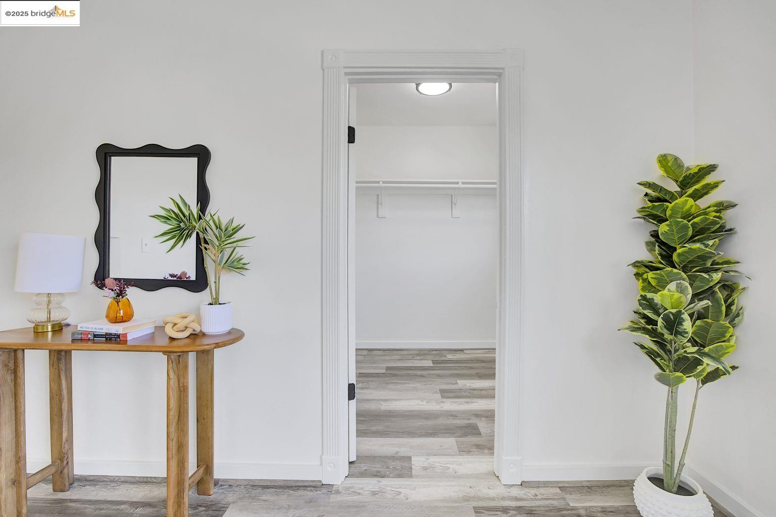 Detail Gallery Image 39 of 48 For 839 35th St, Oakland,  CA 94608 - 4 Beds | 2 Baths