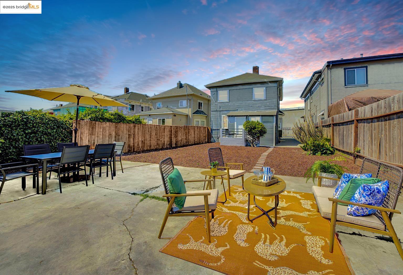 Detail Gallery Image 46 of 48 For 839 35th St, Oakland,  CA 94608 - 4 Beds | 2 Baths