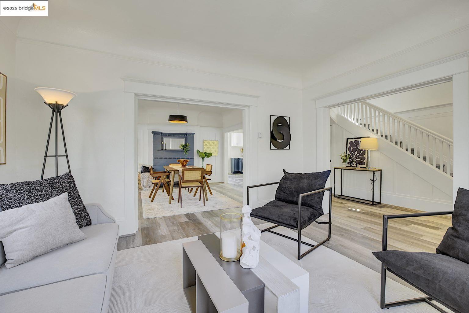 Detail Gallery Image 10 of 48 For 839 35th St, Oakland,  CA 94608 - 4 Beds | 2 Baths