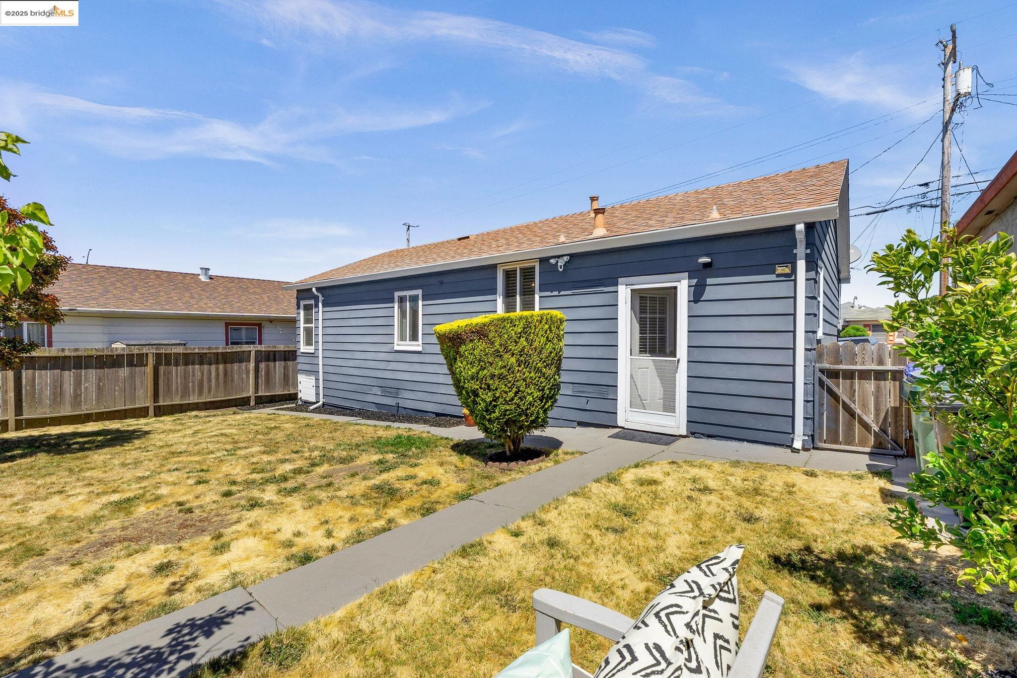 Detail Gallery Image 31 of 38 For 5440 Sutter Ave, Richmond,  CA 94804 - 2 Beds | 1 Baths