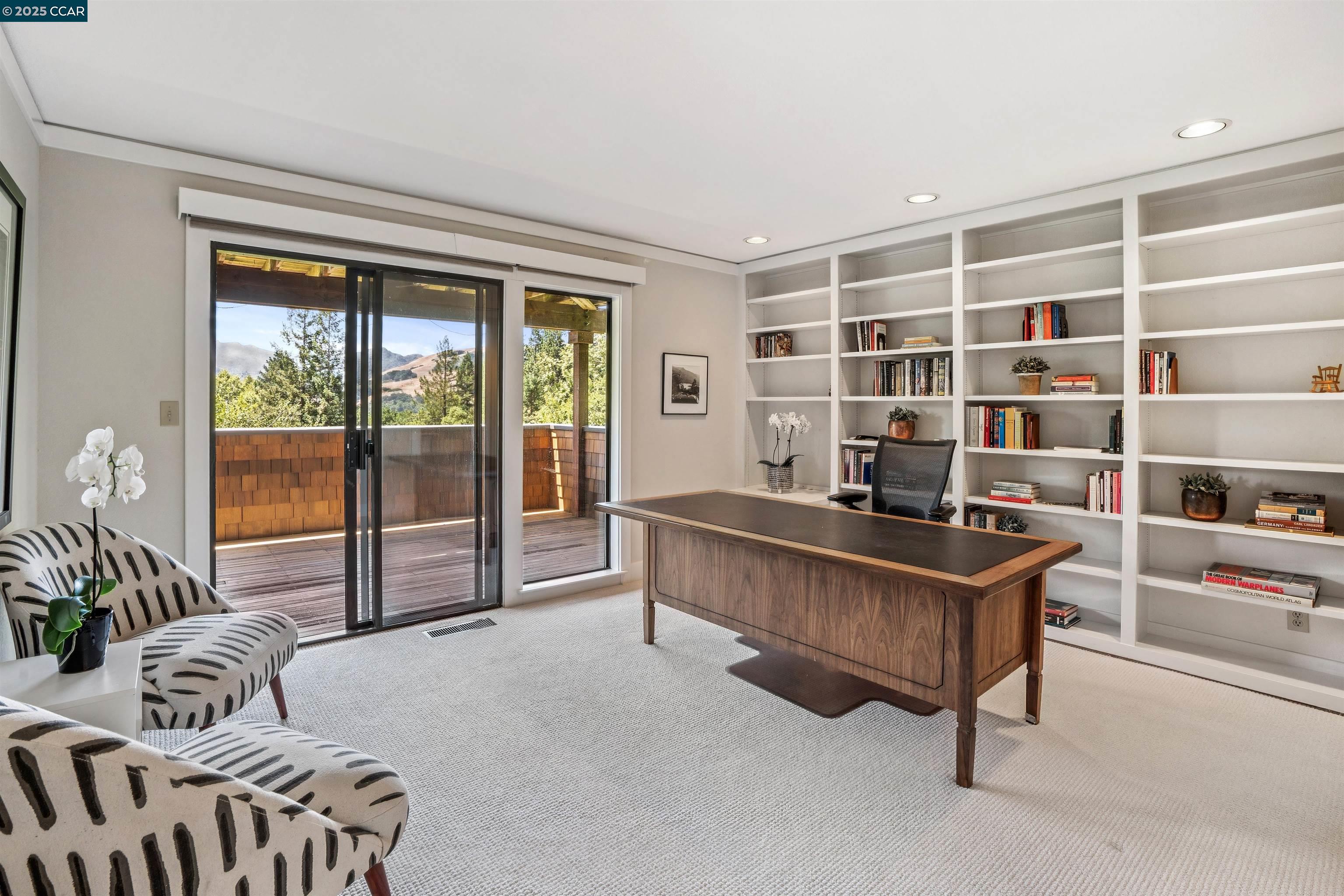 Detail Gallery Image 26 of 38 For 304 Village View Court, Orinda,  CA 94563 - 4 Beds | 2/1 Baths
