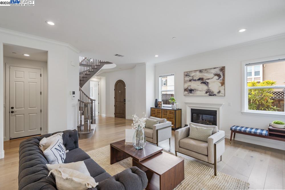 Detail Gallery Image 22 of 59 For 301 Arrowleaf St, San Ramon,  CA 94582 - 4 Beds | 3/1 Baths