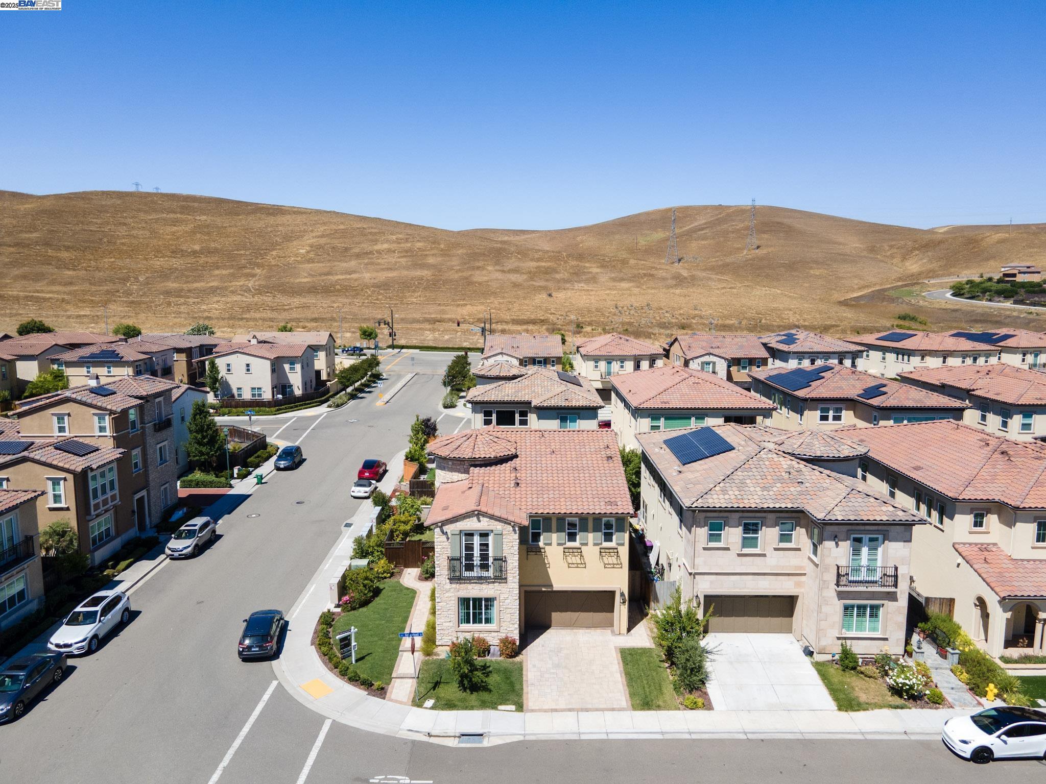 Detail Gallery Image 34 of 59 For 301 Arrowleaf St, San Ramon,  CA 94582 - 4 Beds | 3/1 Baths