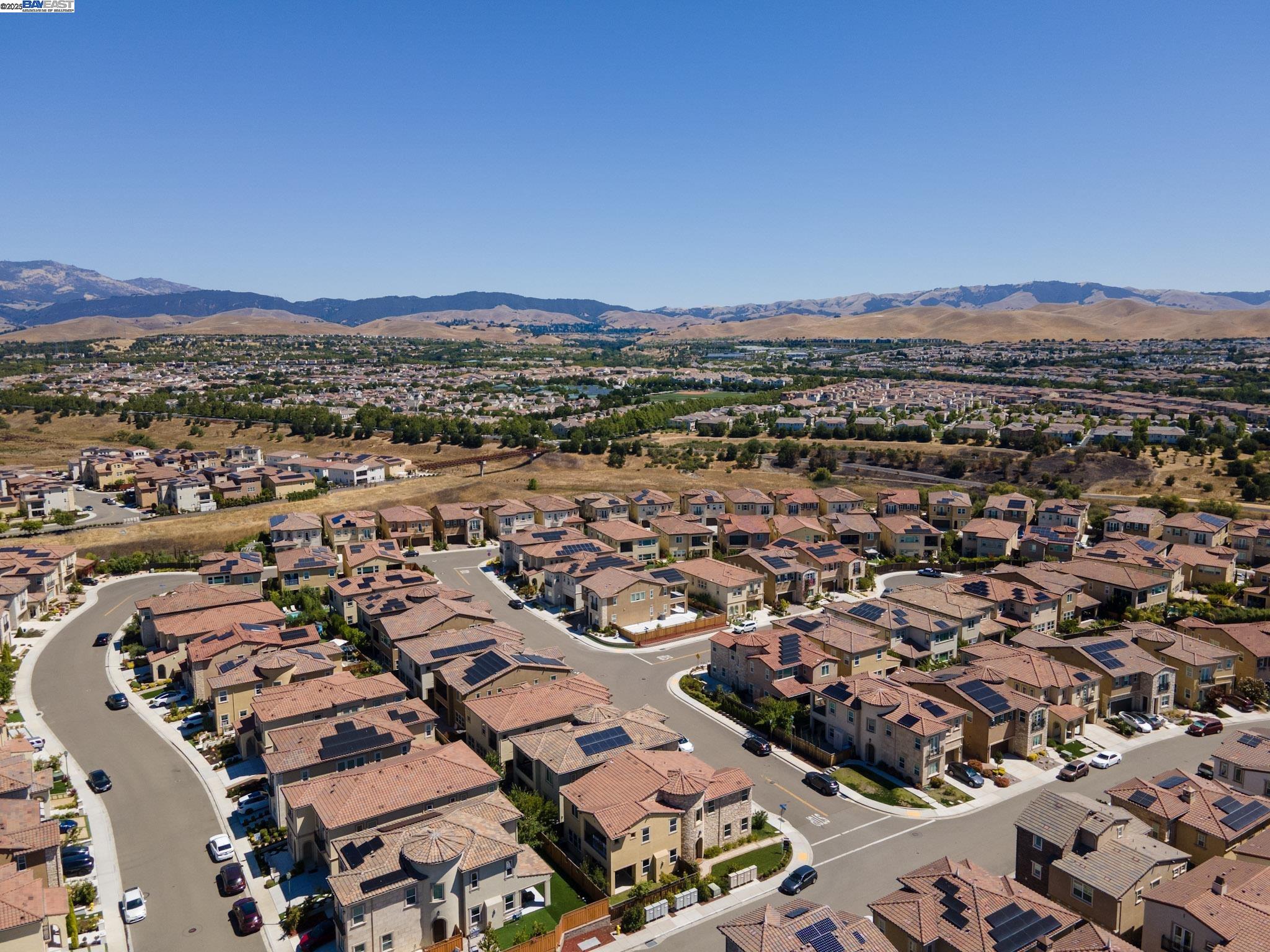 Detail Gallery Image 58 of 59 For 301 Arrowleaf St, San Ramon,  CA 94582 - 4 Beds | 3/1 Baths