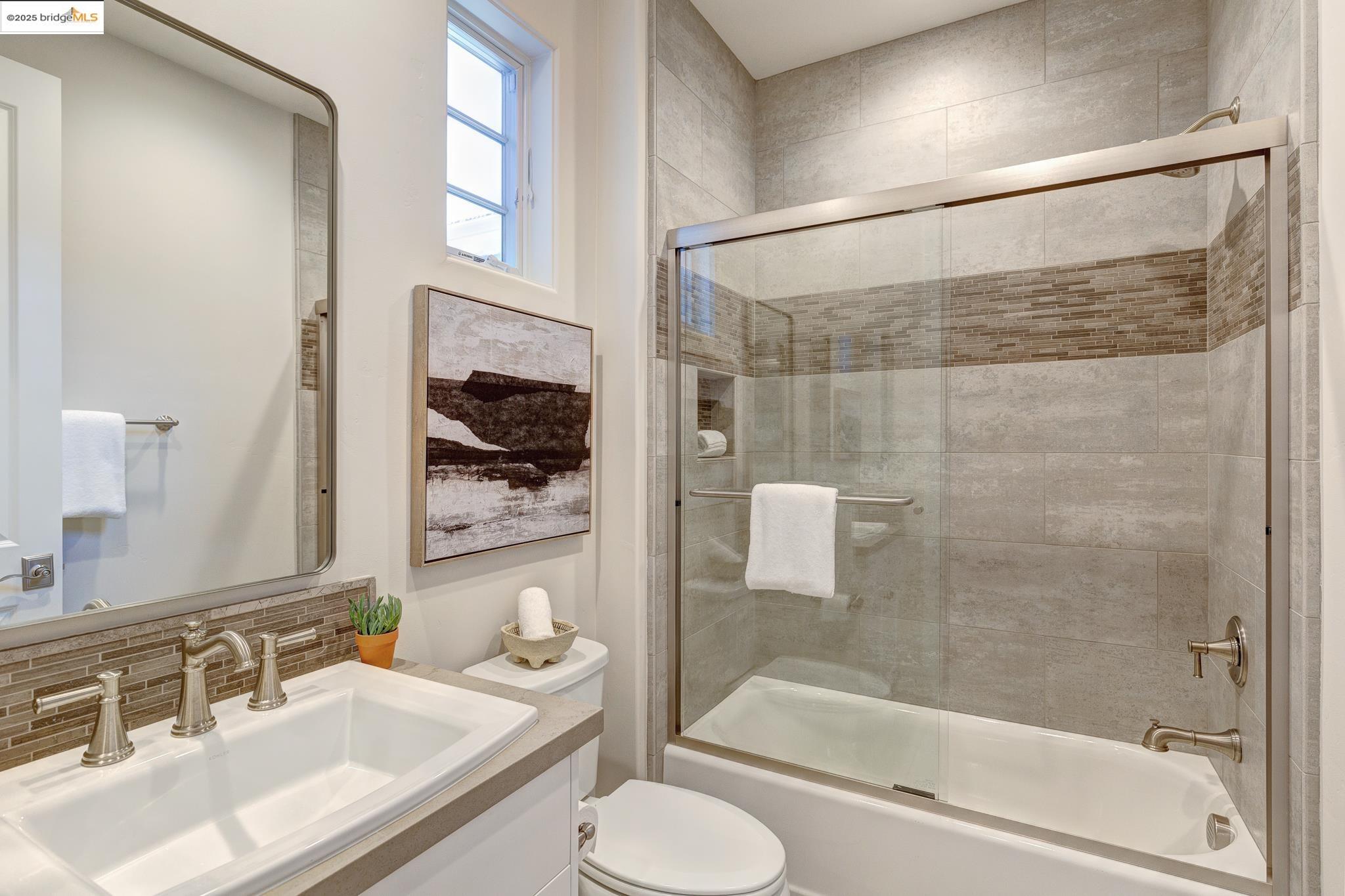 Detail Gallery Image 30 of 60 For 63 Tomcat Way, Orinda,  CA 94563 - 4 Beds | 4 Baths