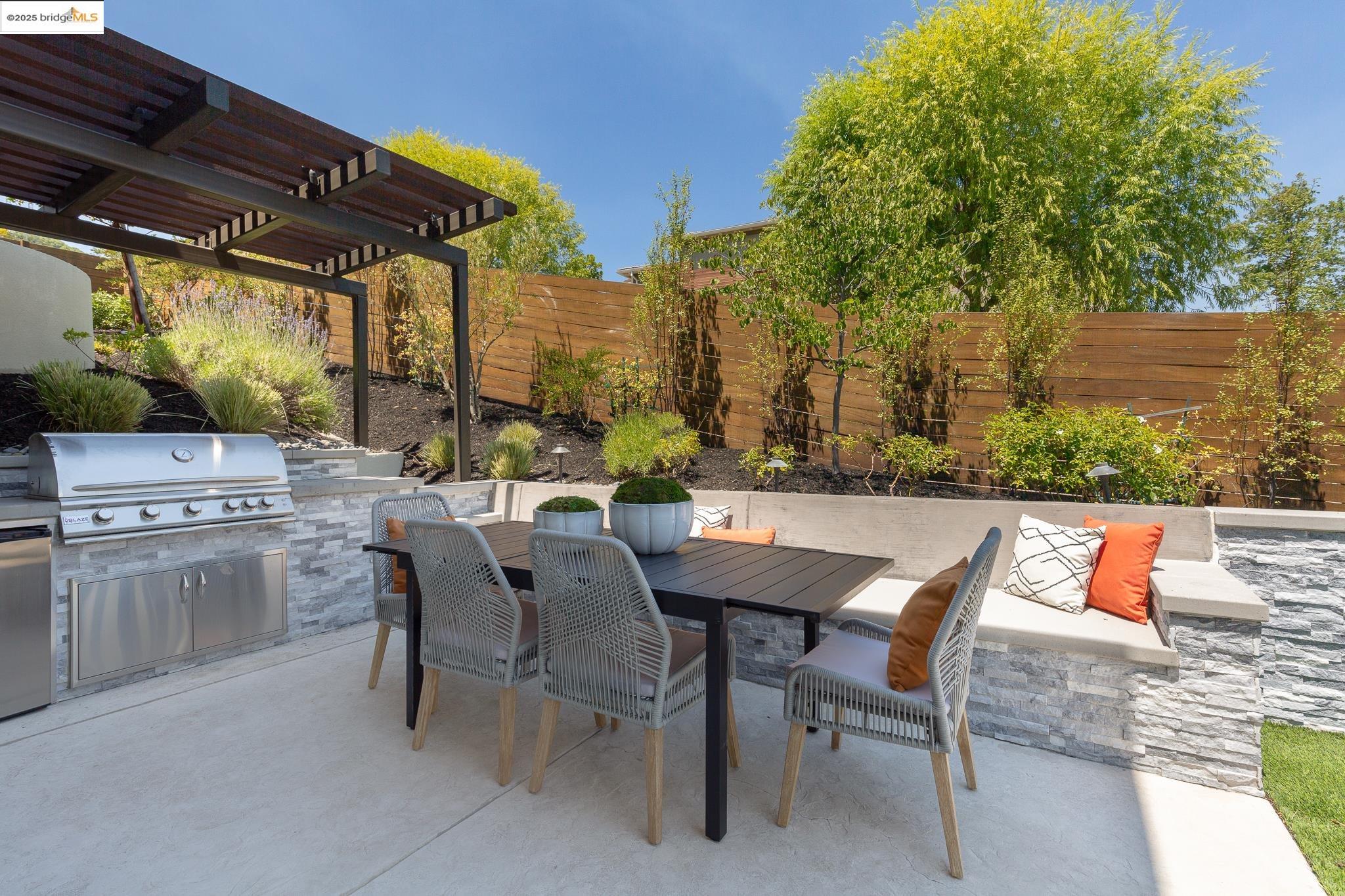Detail Gallery Image 43 of 60 For 63 Tomcat Way, Orinda,  CA 94563 - 4 Beds | 4 Baths