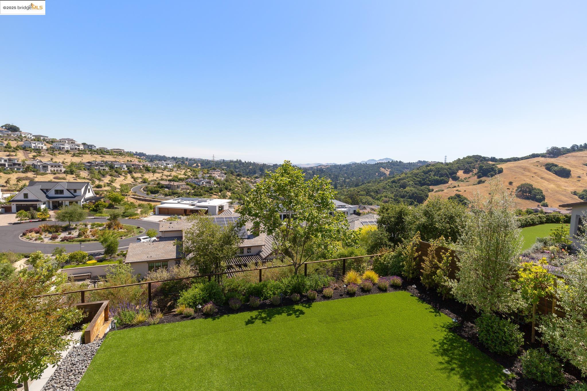 Detail Gallery Image 9 of 60 For 63 Tomcat Way, Orinda,  CA 94563 - 4 Beds | 4 Baths