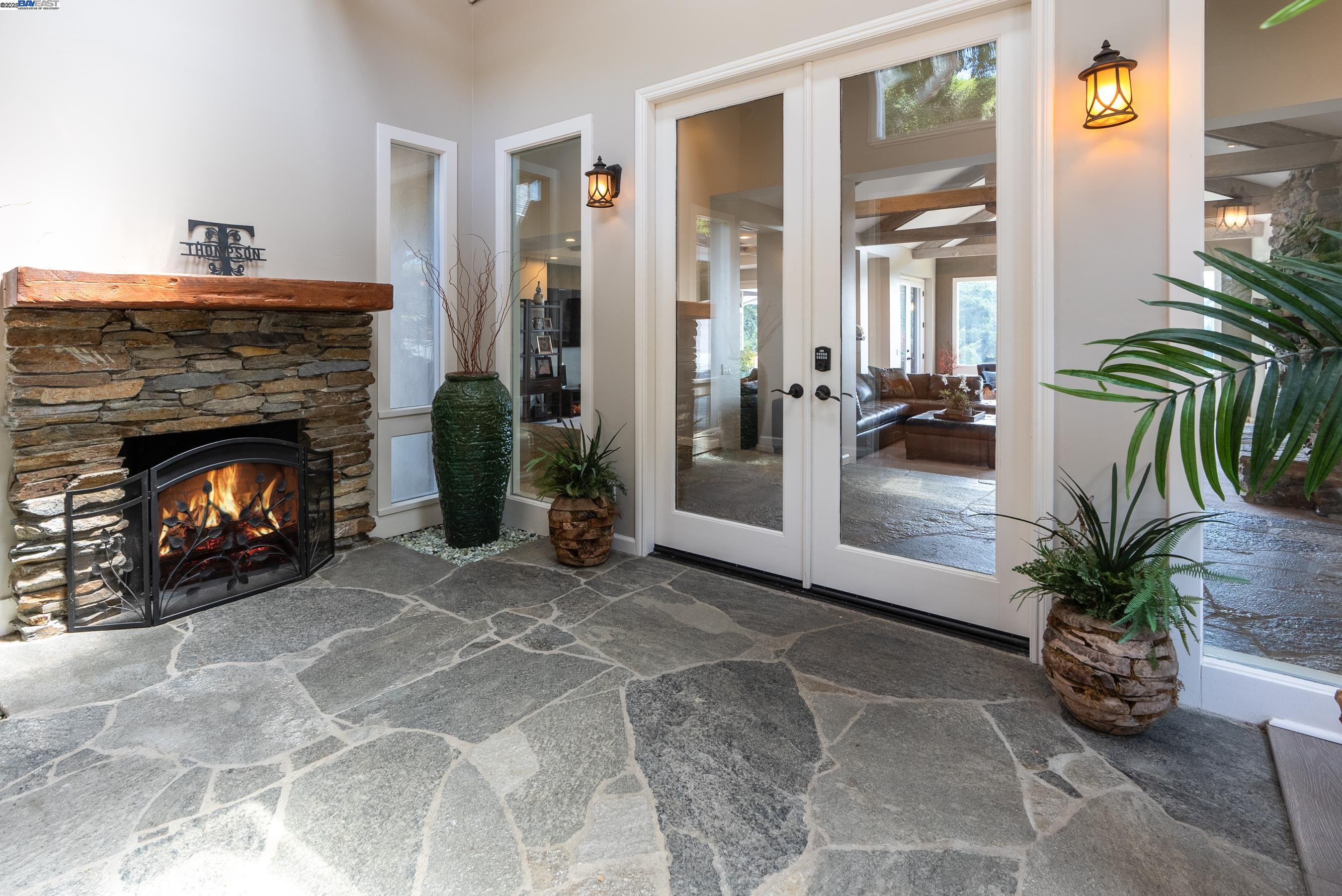Detail Gallery Image 13 of 60 For 905 Moon Valley Ranch Rd, Watsonville,  CA 95076 - 5 Beds | 4/1 Baths