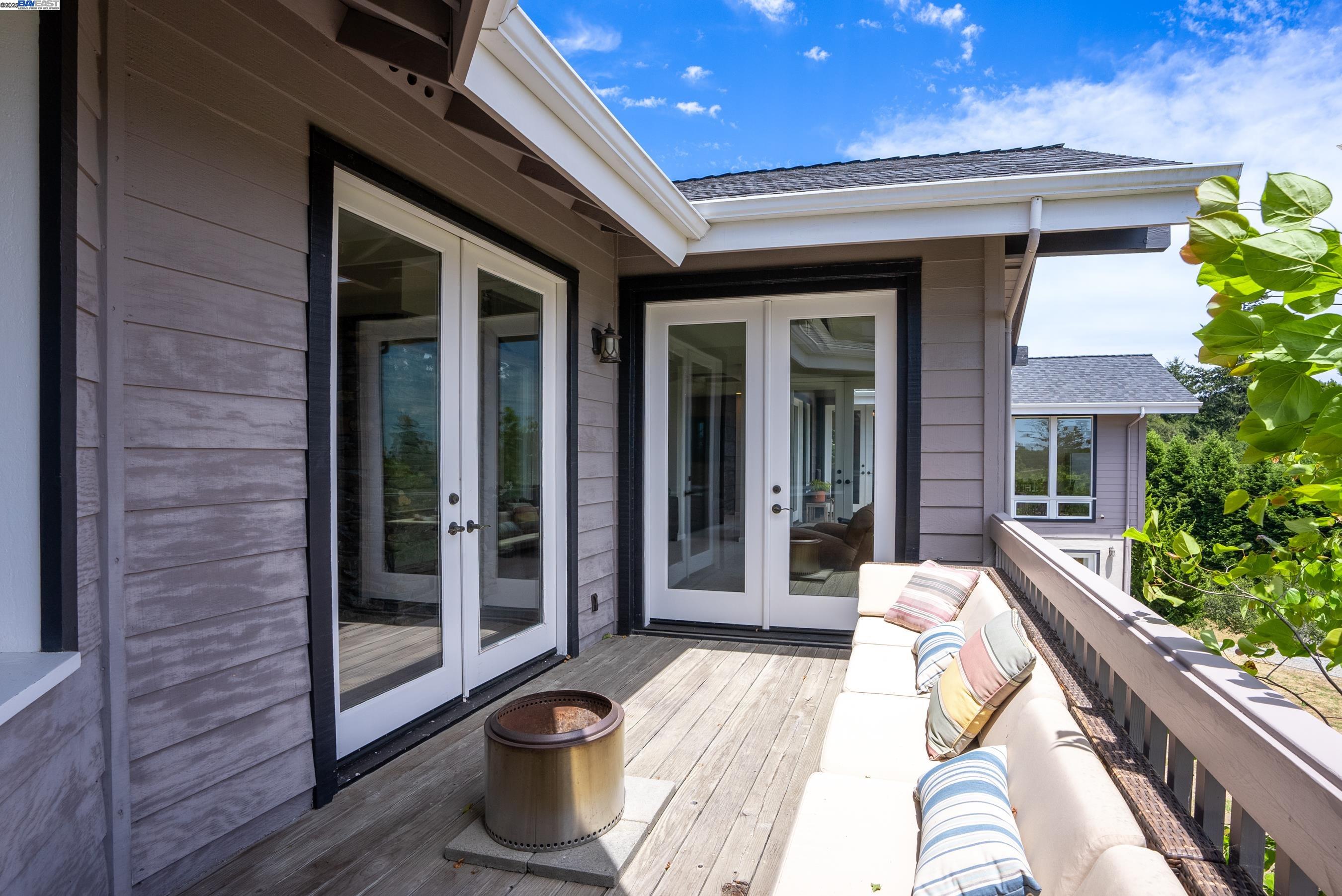 Detail Gallery Image 21 of 60 For 905 Moon Valley Ranch Rd, Watsonville,  CA 95076 - 5 Beds | 4/1 Baths