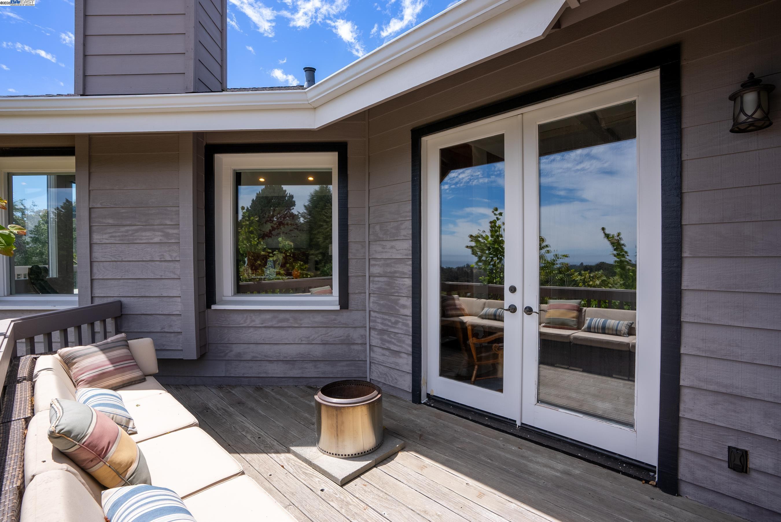 Detail Gallery Image 22 of 60 For 905 Moon Valley Ranch Rd, Watsonville,  CA 95076 - 5 Beds | 4/1 Baths