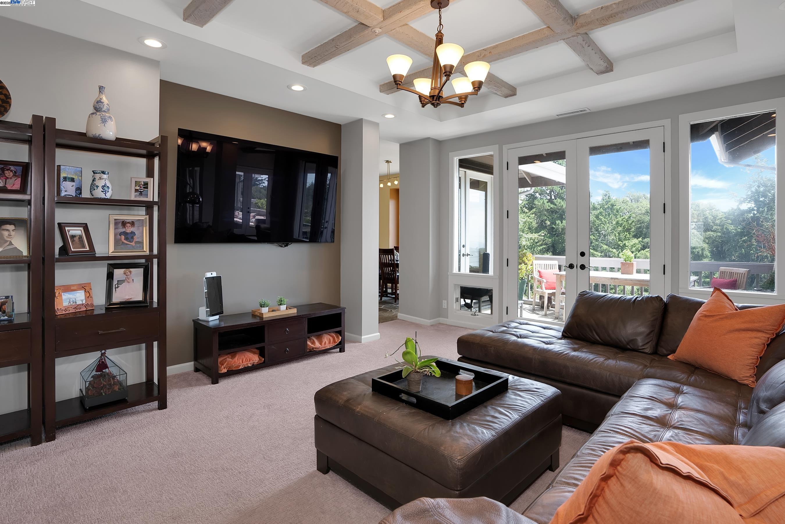 Detail Gallery Image 25 of 60 For 905 Moon Valley Ranch Rd, Watsonville,  CA 95076 - 5 Beds | 4/1 Baths