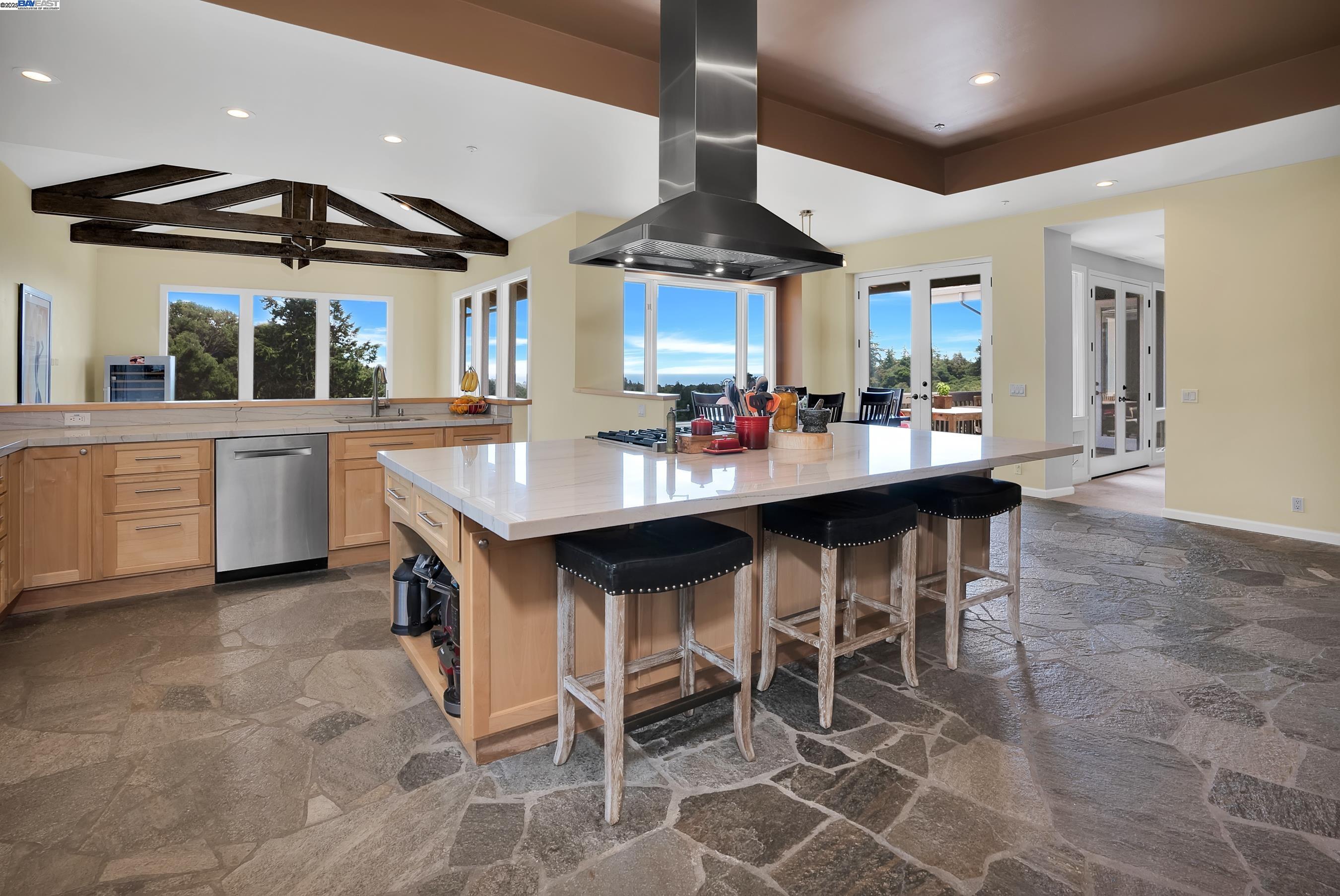 Detail Gallery Image 27 of 60 For 905 Moon Valley Ranch Rd, Watsonville,  CA 95076 - 5 Beds | 4/1 Baths