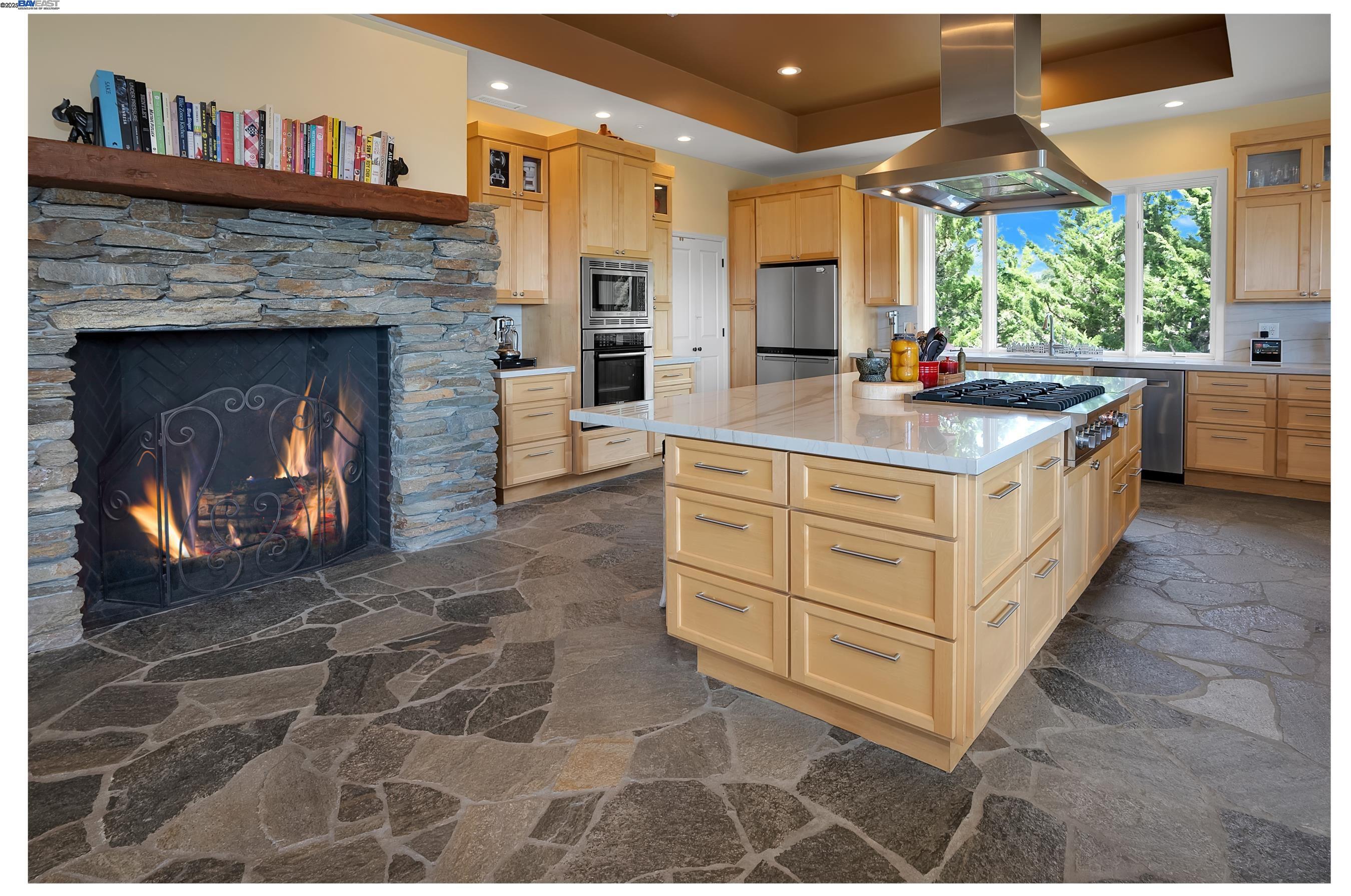 Detail Gallery Image 28 of 60 For 905 Moon Valley Ranch Rd, Watsonville,  CA 95076 - 5 Beds | 4/1 Baths