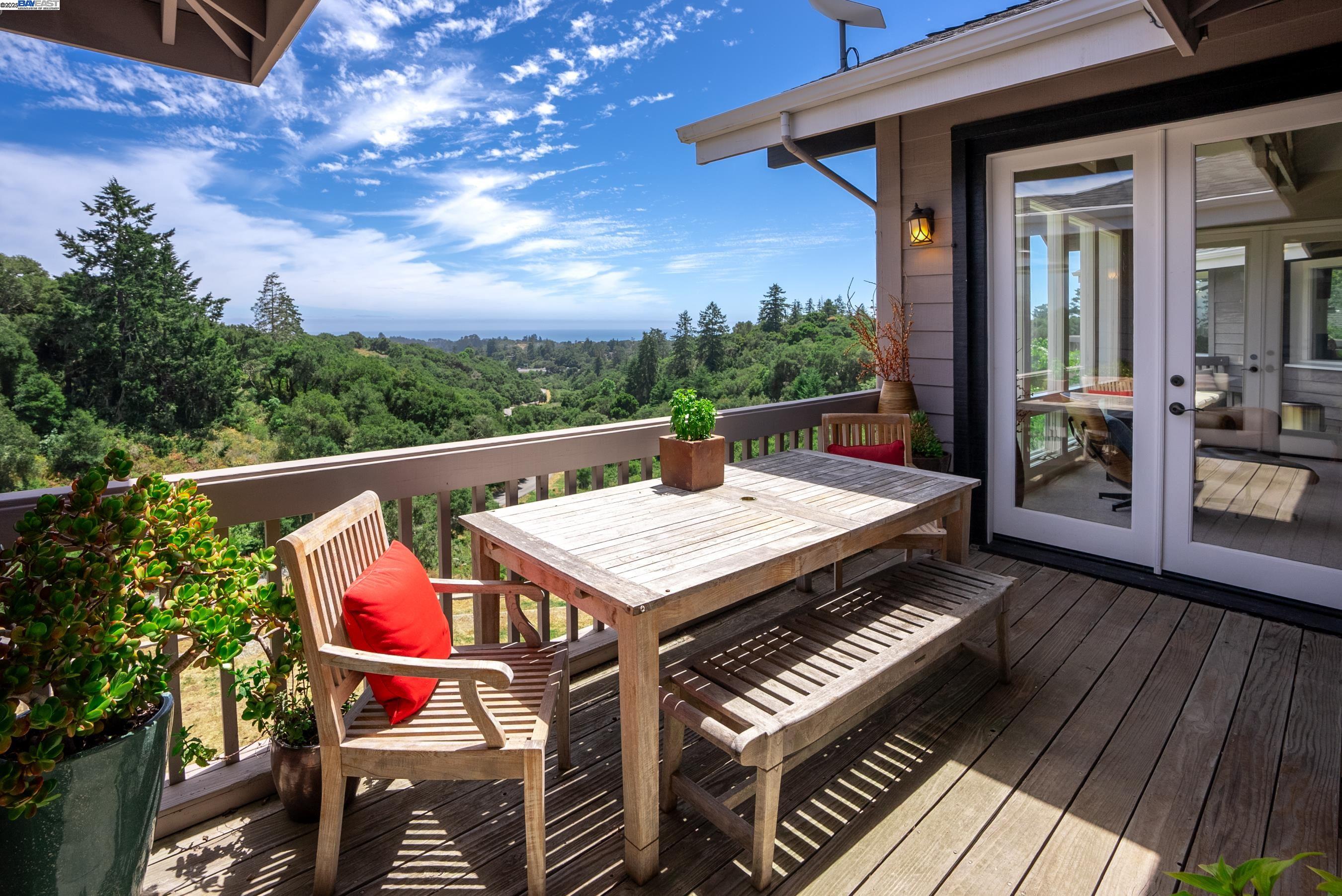 Detail Gallery Image 33 of 60 For 905 Moon Valley Ranch Rd, Watsonville,  CA 95076 - 5 Beds | 4/1 Baths
