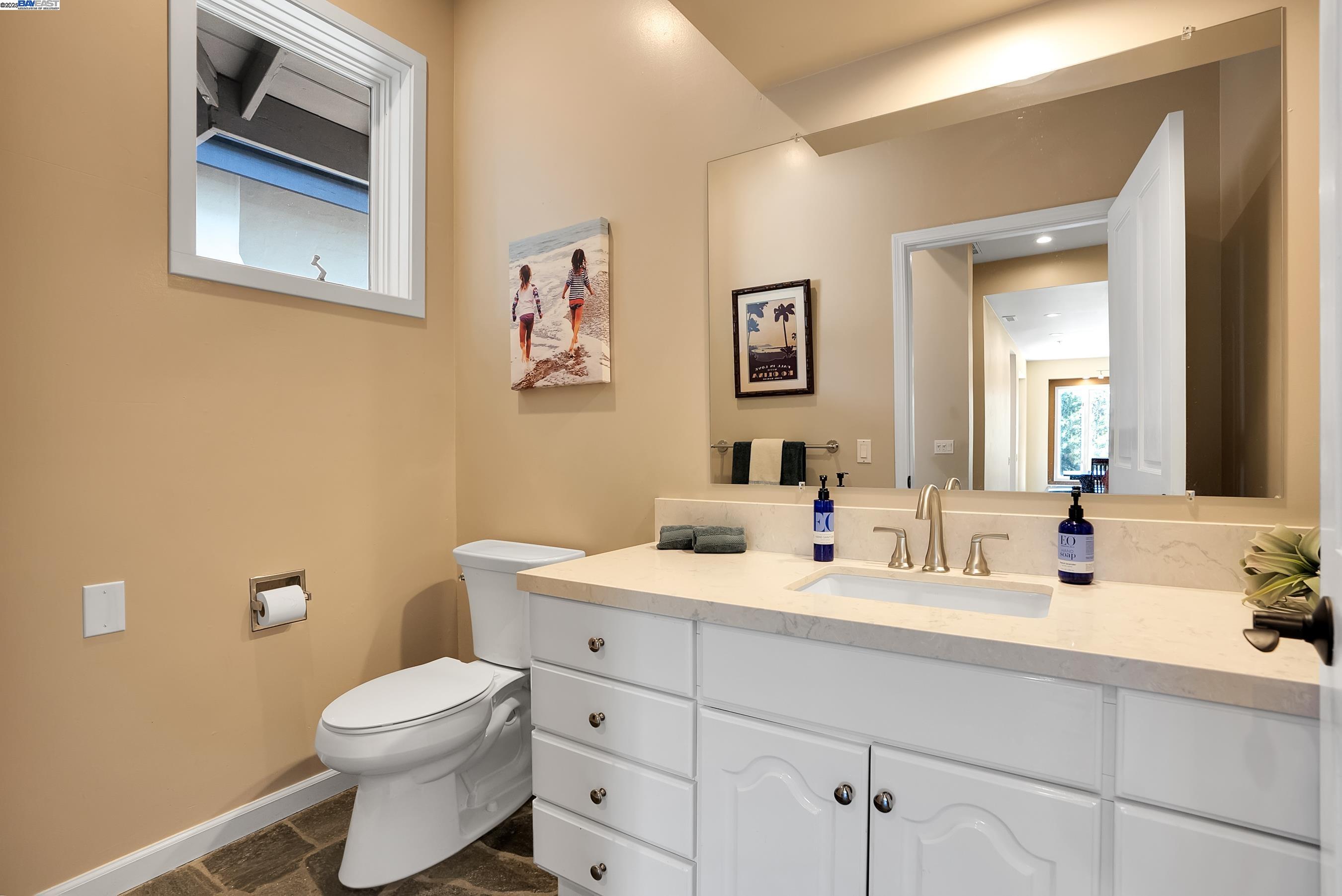 Detail Gallery Image 36 of 60 For 905 Moon Valley Ranch Rd, Watsonville,  CA 95076 - 5 Beds | 4/1 Baths