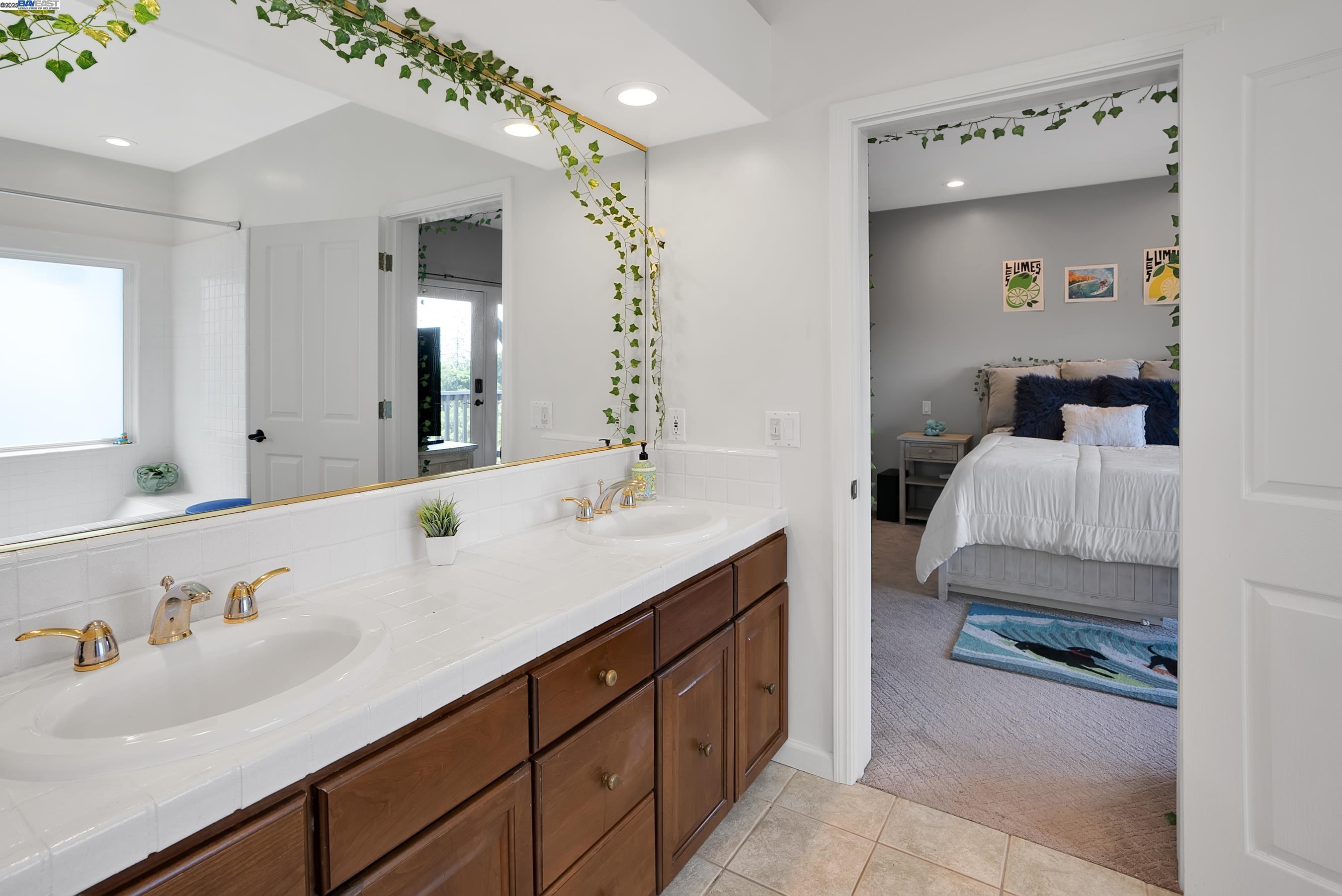 Detail Gallery Image 45 of 60 For 905 Moon Valley Ranch Rd, Watsonville,  CA 95076 - 5 Beds | 4/1 Baths