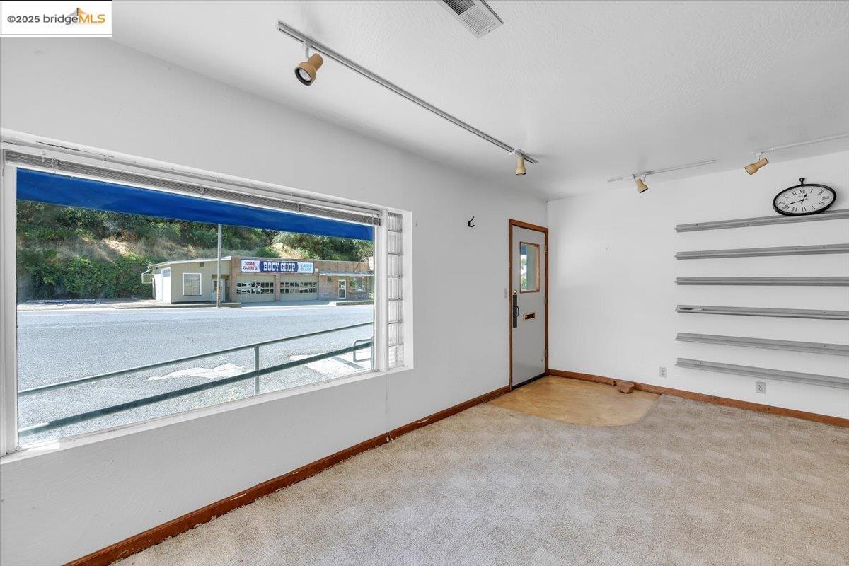 Detail Gallery Image 2 of 37 For 310 W Stockton St, Sonora,  CA 95370 - – Beds | – Baths