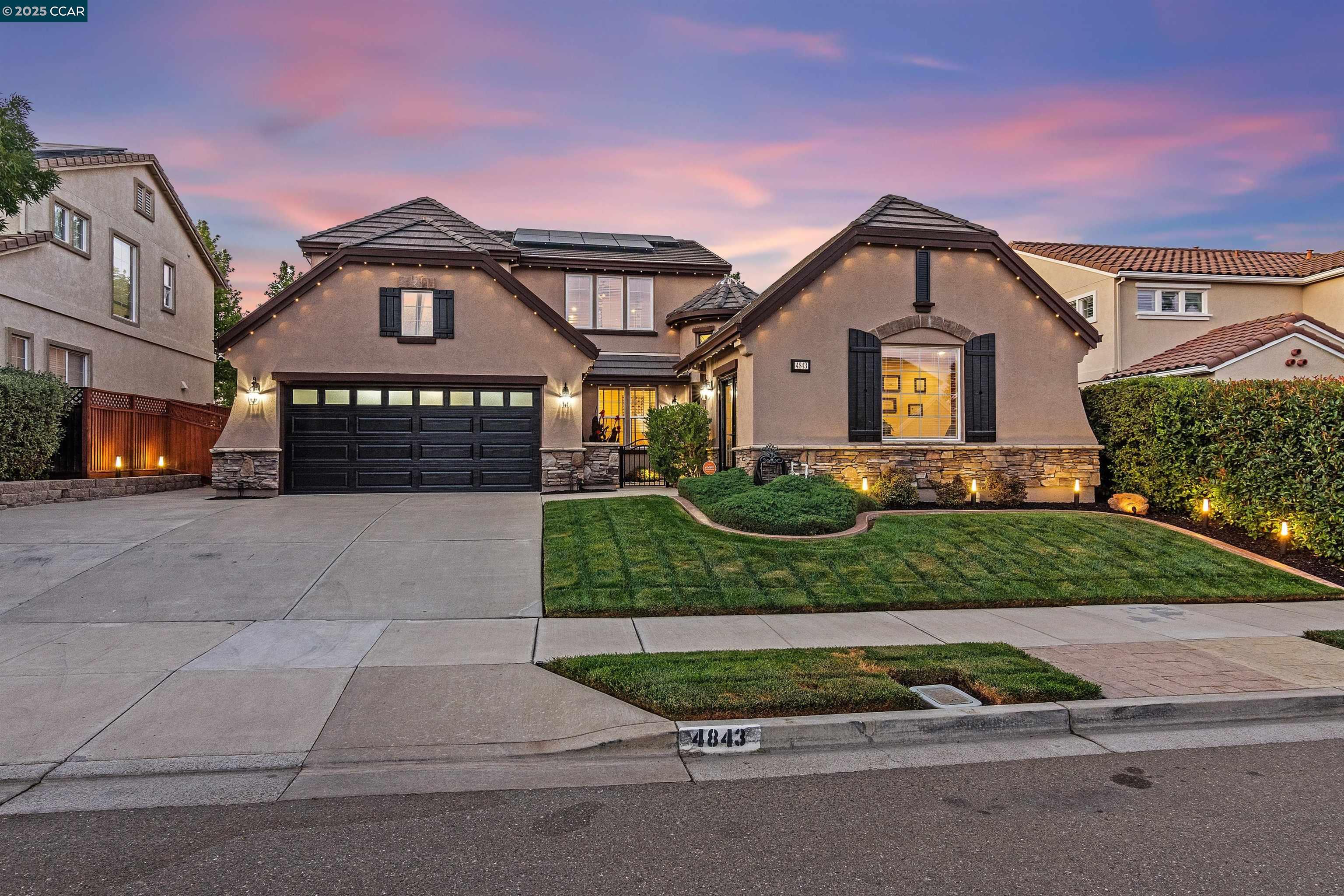Detail Gallery Image 1 of 1 For 4843 Cushendall Way, Antioch,  CA 94531 - 4 Beds | 3 Baths