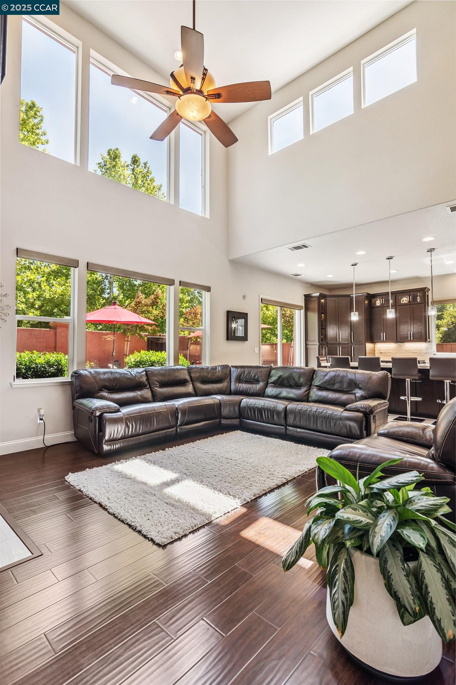 Detail Gallery Image 20 of 44 For 4843 Cushendall Way, Antioch,  CA 94531 - 4 Beds | 3 Baths