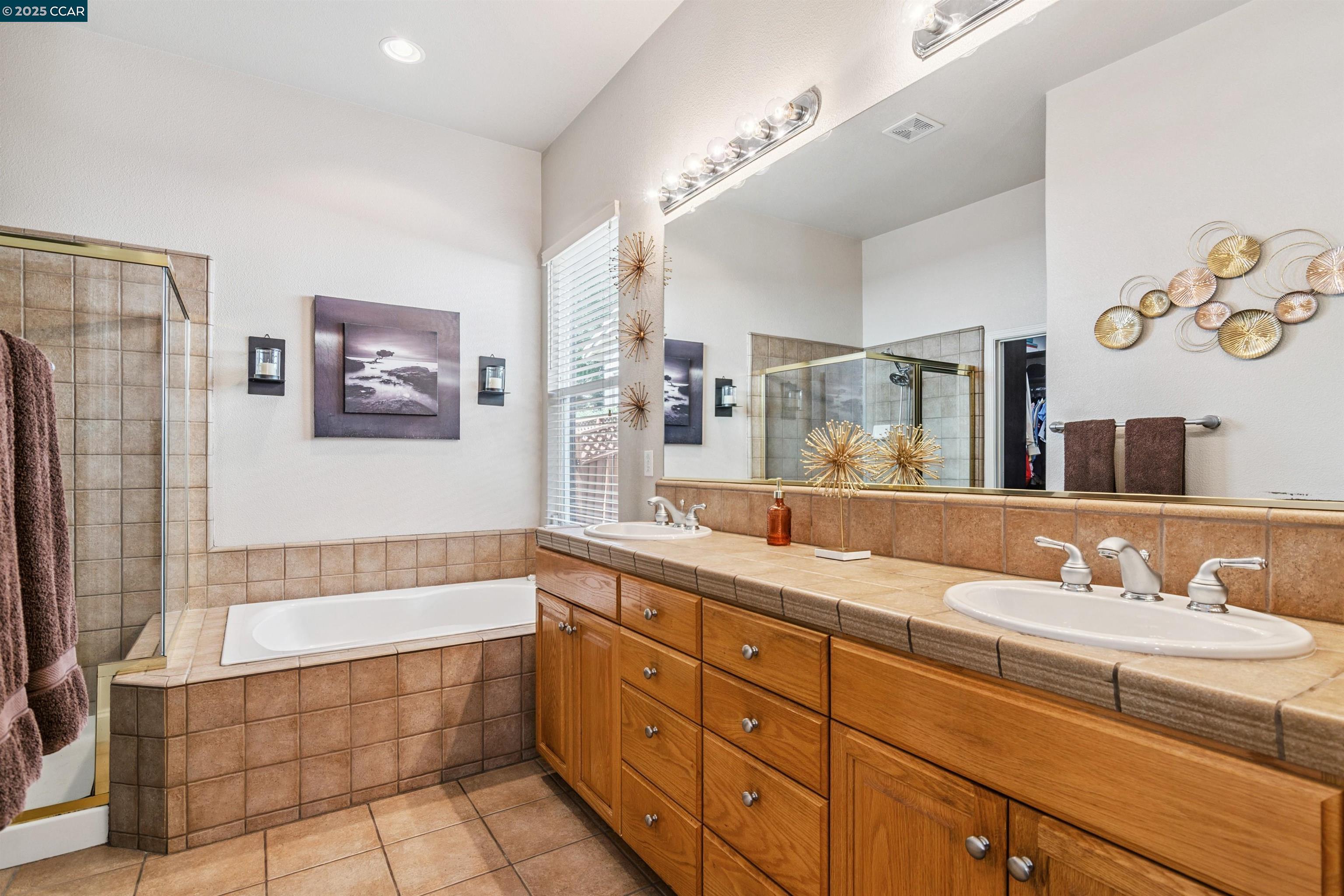 Detail Gallery Image 24 of 44 For 4843 Cushendall Way, Antioch,  CA 94531 - 4 Beds | 3 Baths