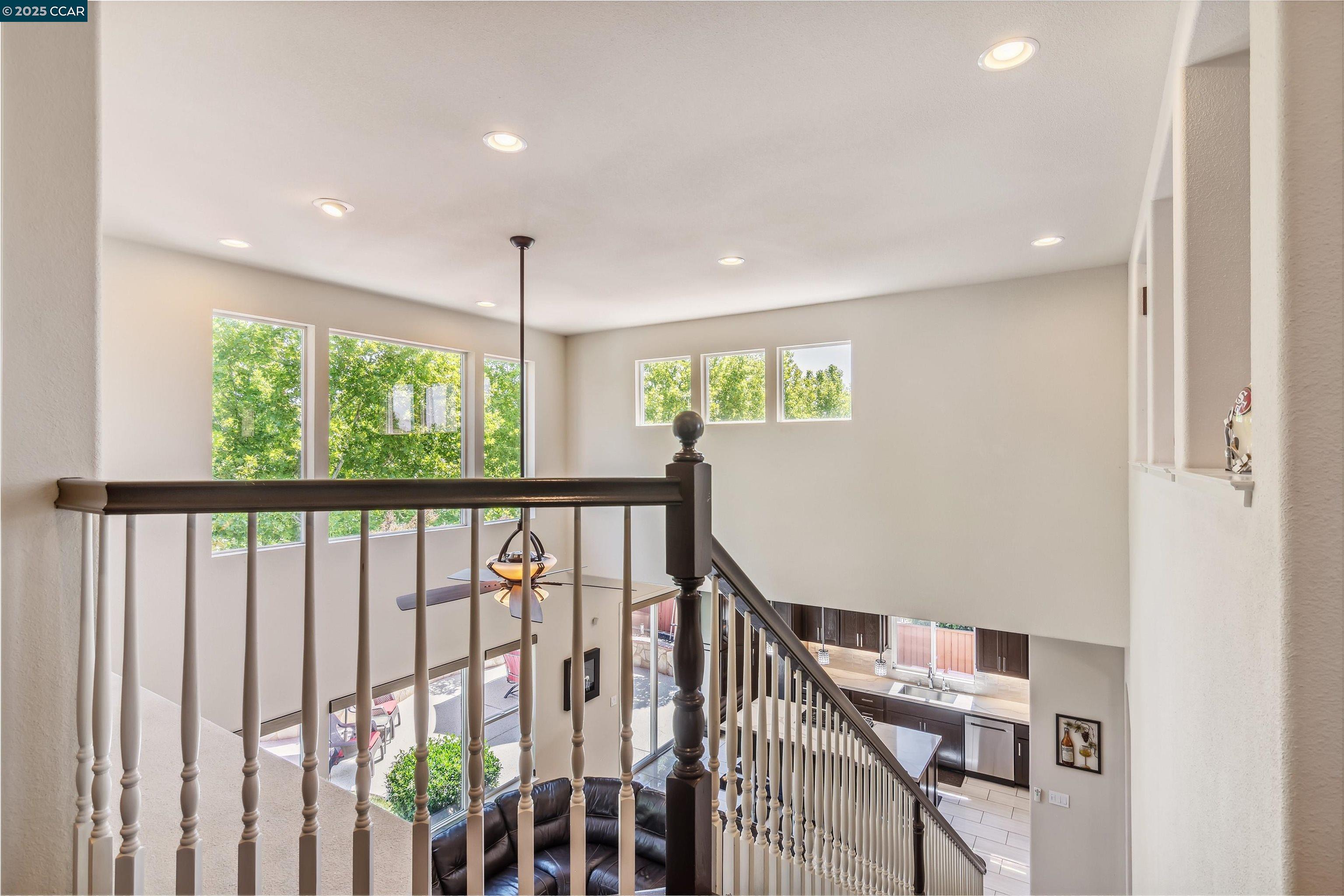 Detail Gallery Image 27 of 44 For 4843 Cushendall Way, Antioch,  CA 94531 - 4 Beds | 3 Baths