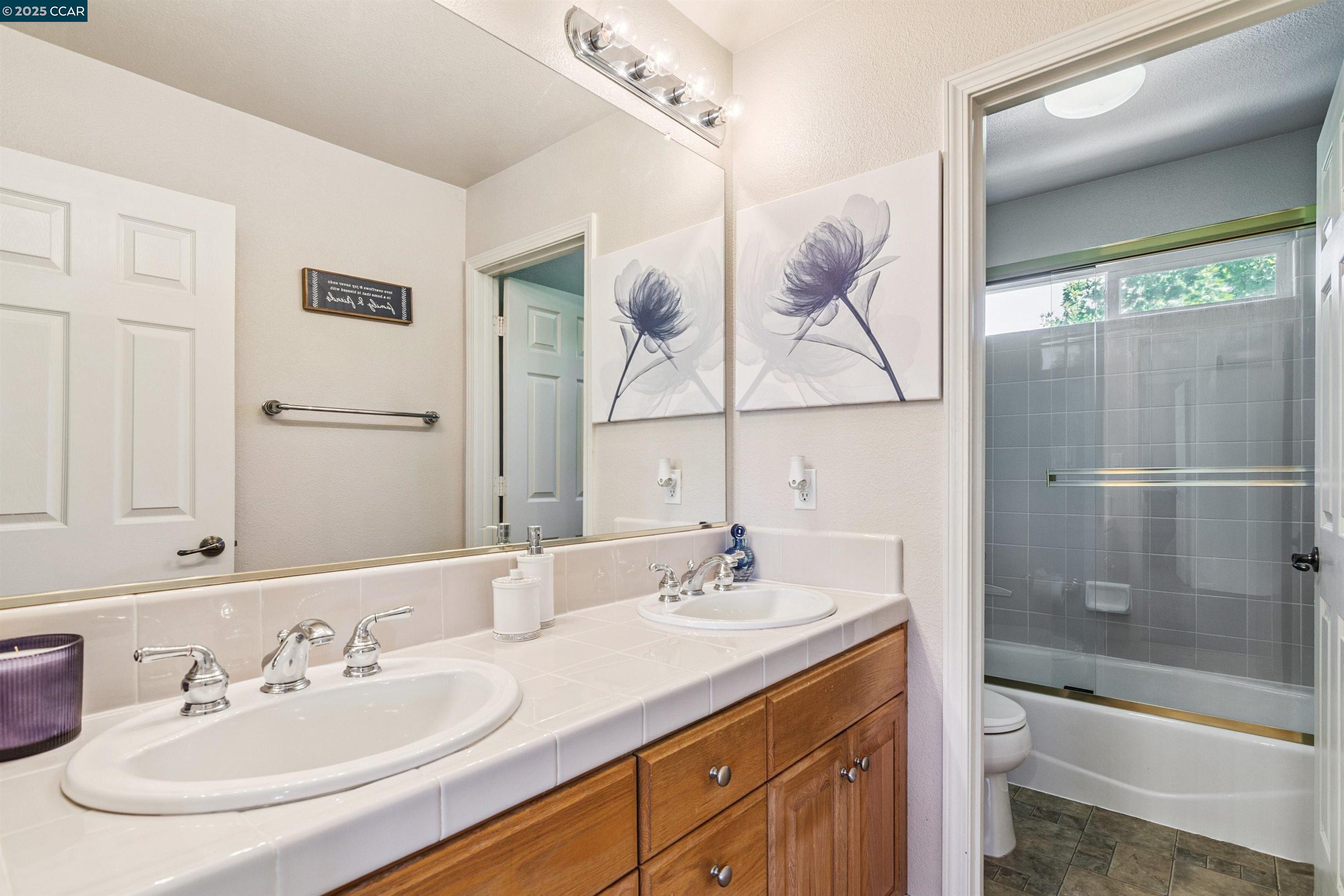 Detail Gallery Image 35 of 44 For 4843 Cushendall Way, Antioch,  CA 94531 - 4 Beds | 3 Baths