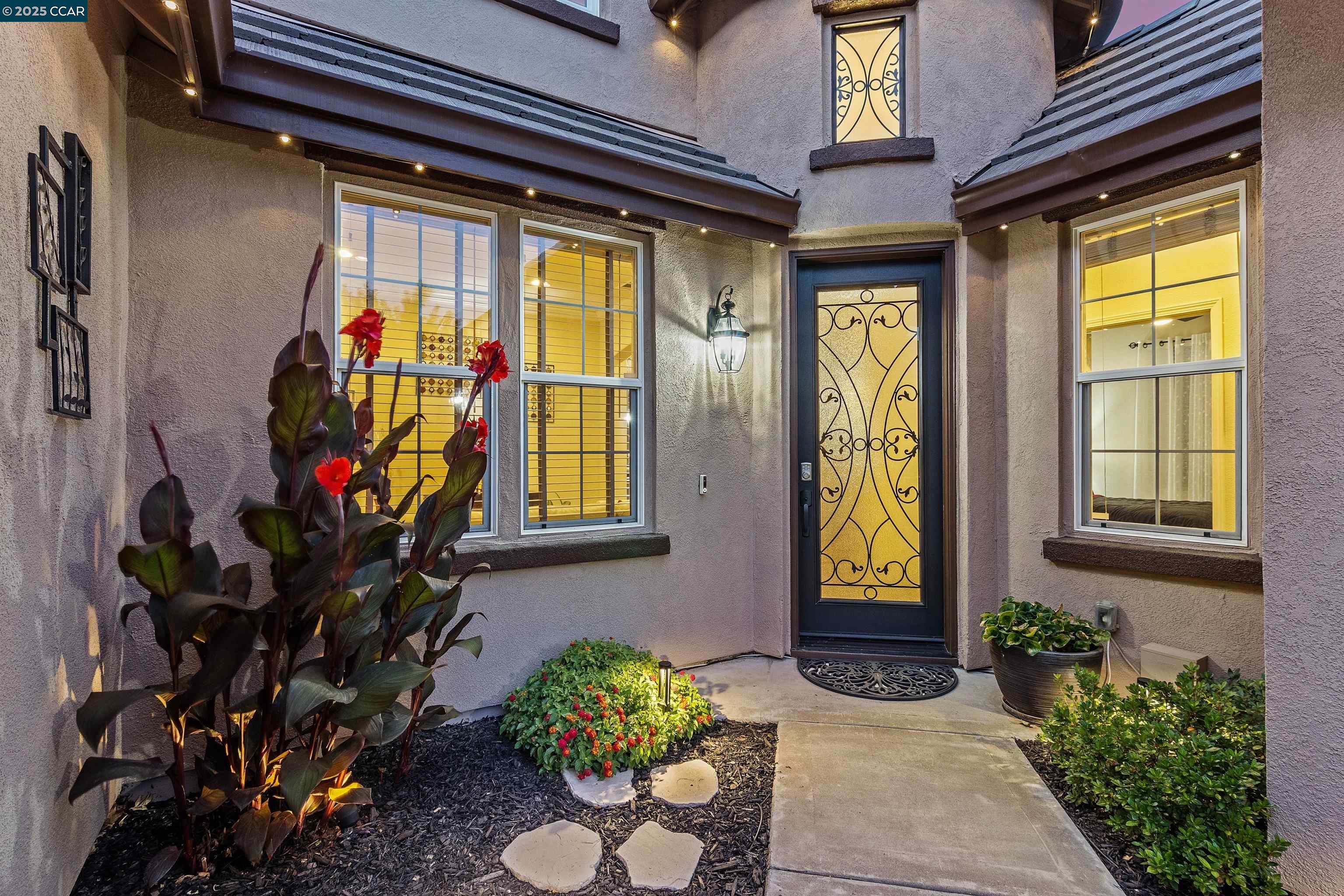 Detail Gallery Image 5 of 44 For 4843 Cushendall Way, Antioch,  CA 94531 - 4 Beds | 3 Baths