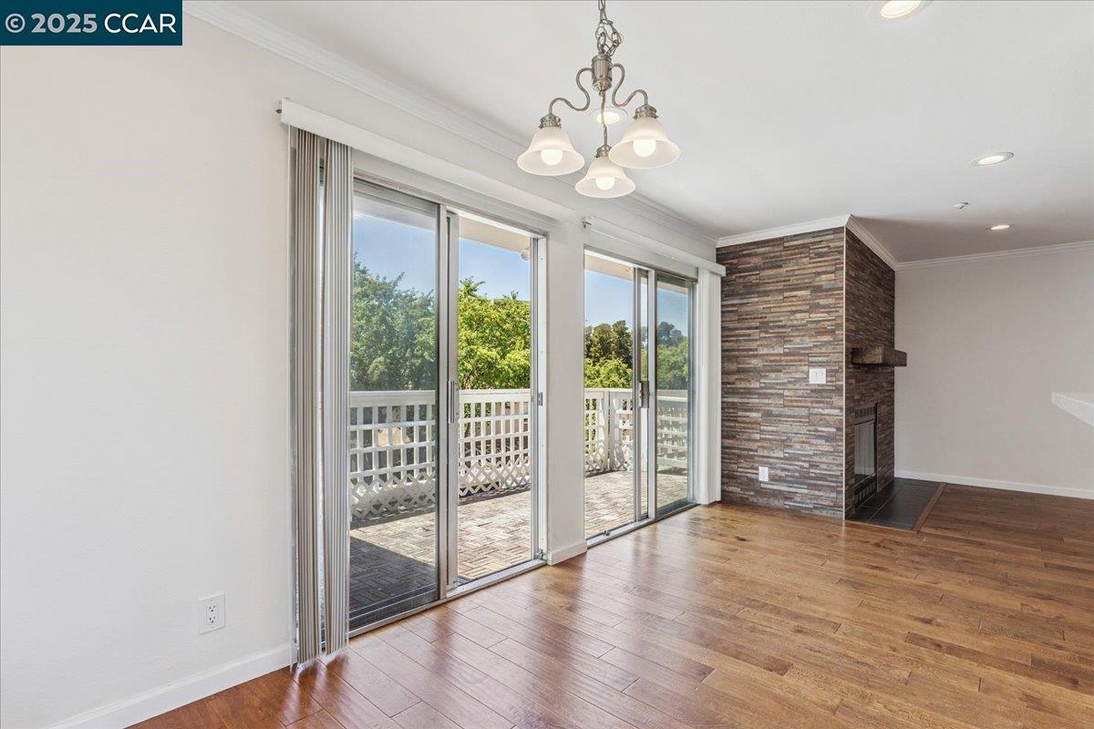 Detail Gallery Image 12 of 31 For 2607 Oak Rd #F,  Walnut Creek,  CA 94597 - 2 Beds | 1 Baths