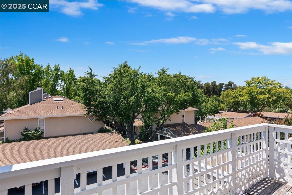 Detail Gallery Image 23 of 31 For 2607 Oak Rd #F,  Walnut Creek,  CA 94597 - 2 Beds | 1 Baths