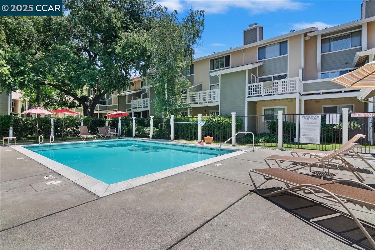 Detail Gallery Image 30 of 31 For 2607 Oak Rd #F,  Walnut Creek,  CA 94597 - 2 Beds | 1 Baths