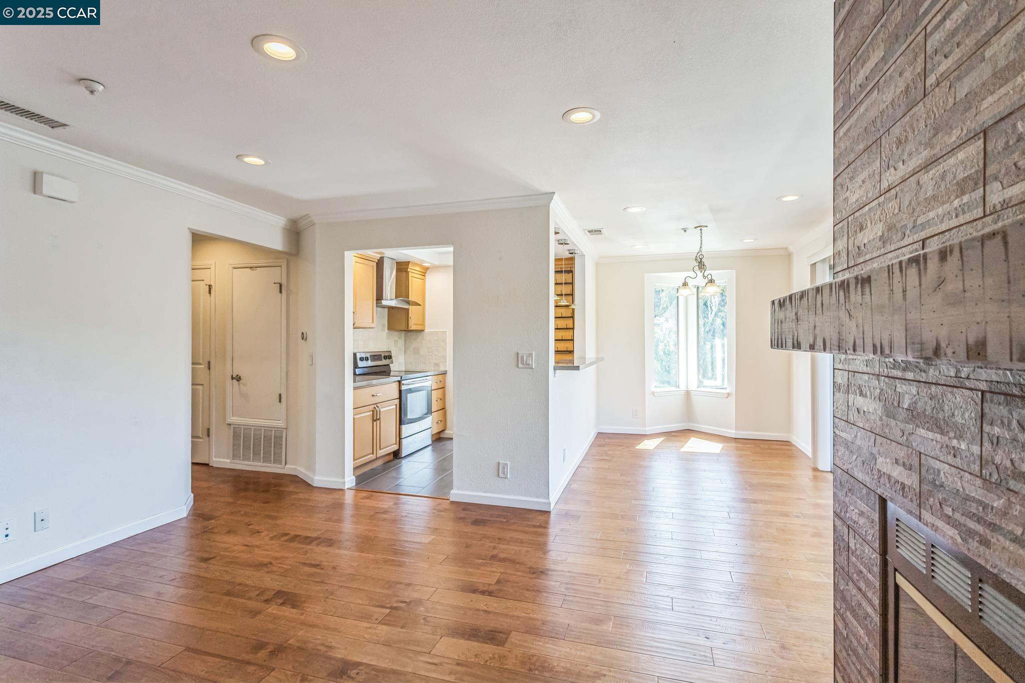 Photo #4: 41104580 Listing 