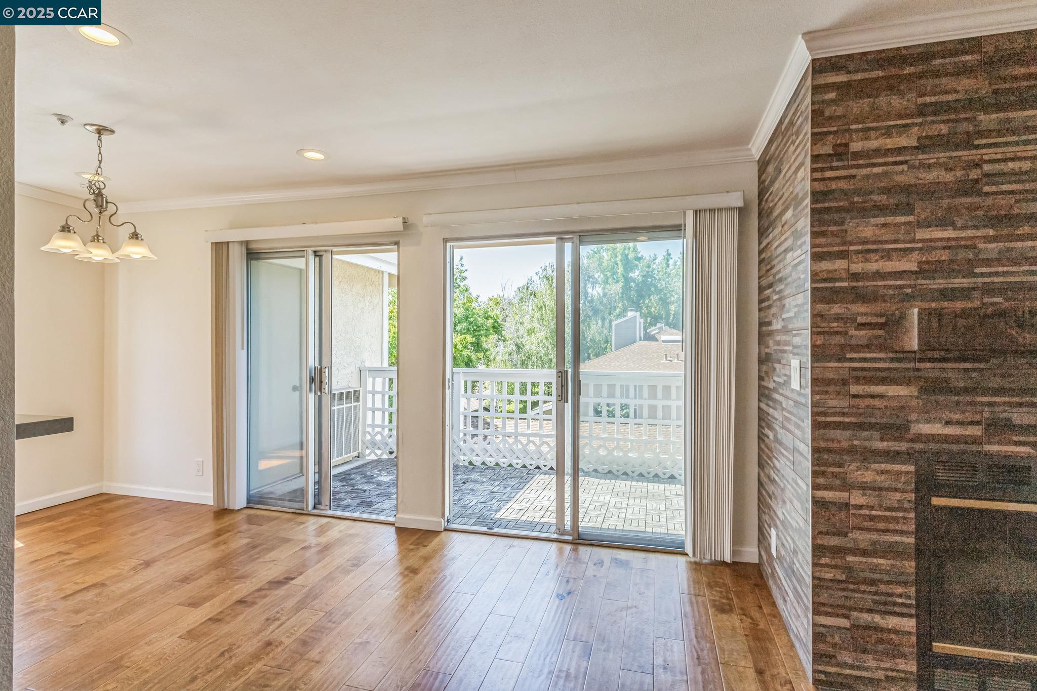 Photo #5: 41104580 Listing 