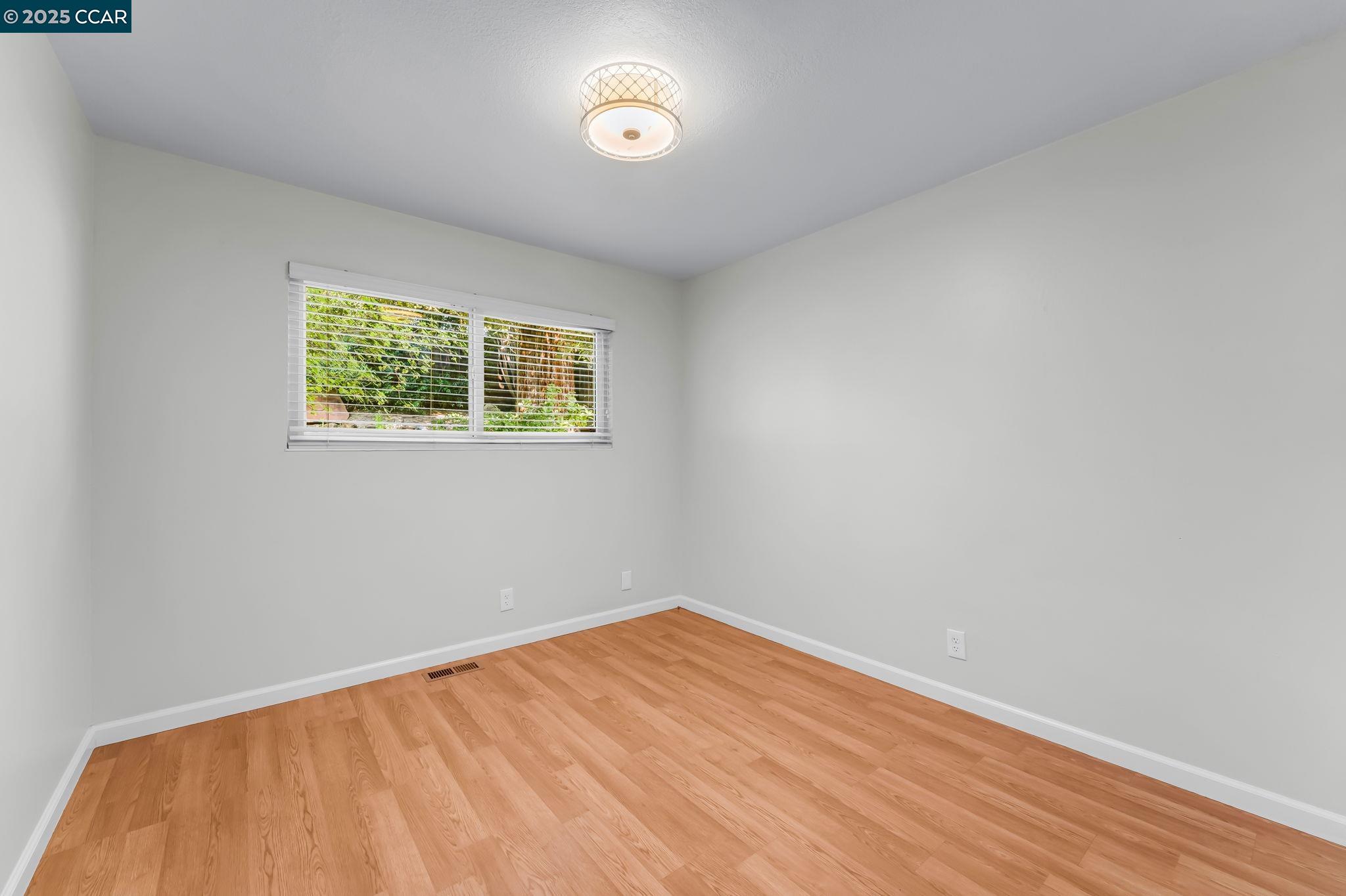 Detail Gallery Image 36 of 54 For 66 Midhill Rd, Martinez,  CA 94553 - 4 Beds | 3 Baths