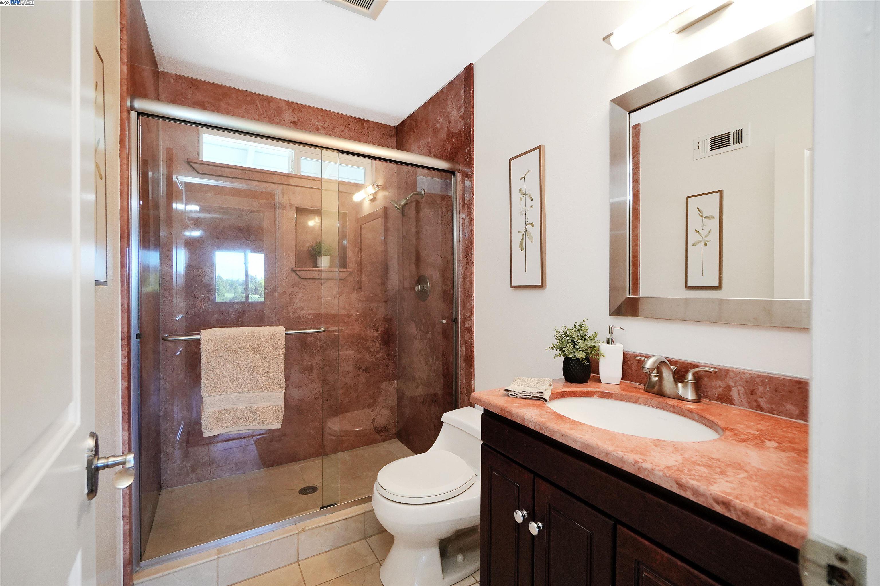 Detail Gallery Image 25 of 42 For 3218 Oakes Dr, Hayward,  CA 94542 - 5 Beds | 3/1 Baths