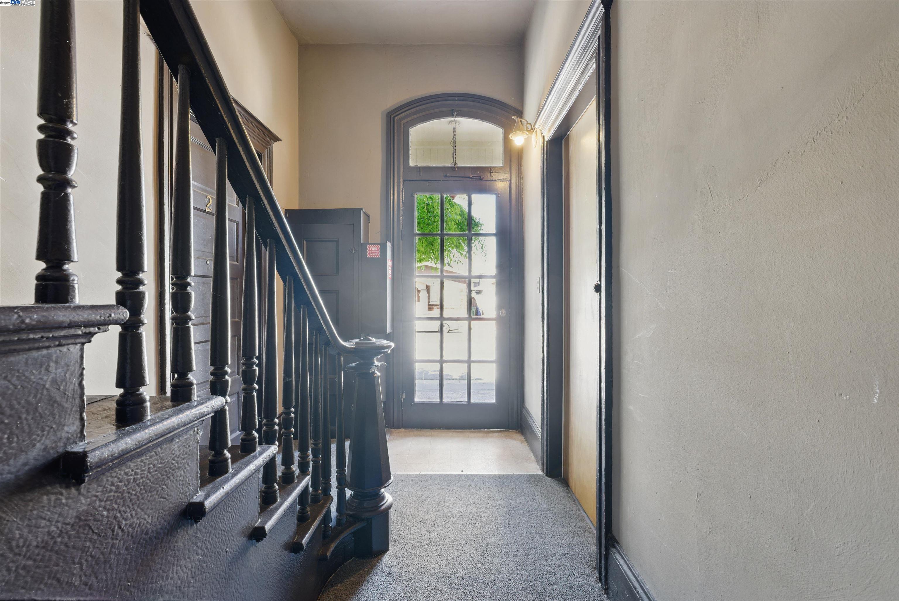 Detail Gallery Image 3 of 24 For 3014 Encinal Ave, Alameda,  CA 94501 - – Beds | – Baths